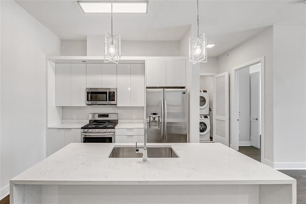 119 PETER ST Unit: 406
