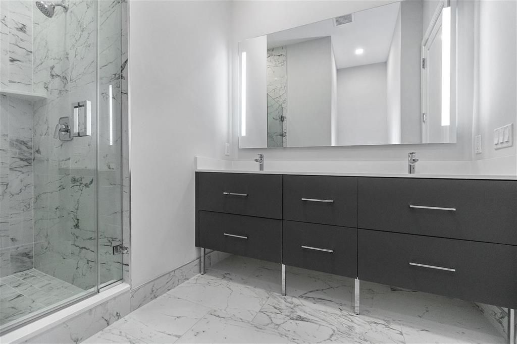 119 PETER ST Unit: 406
