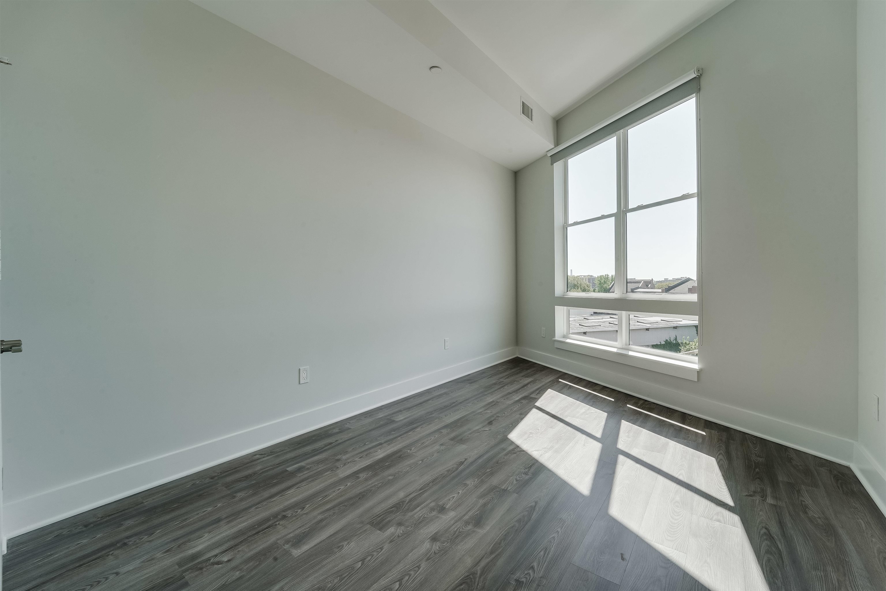 660 GRAND ST Unit: 311