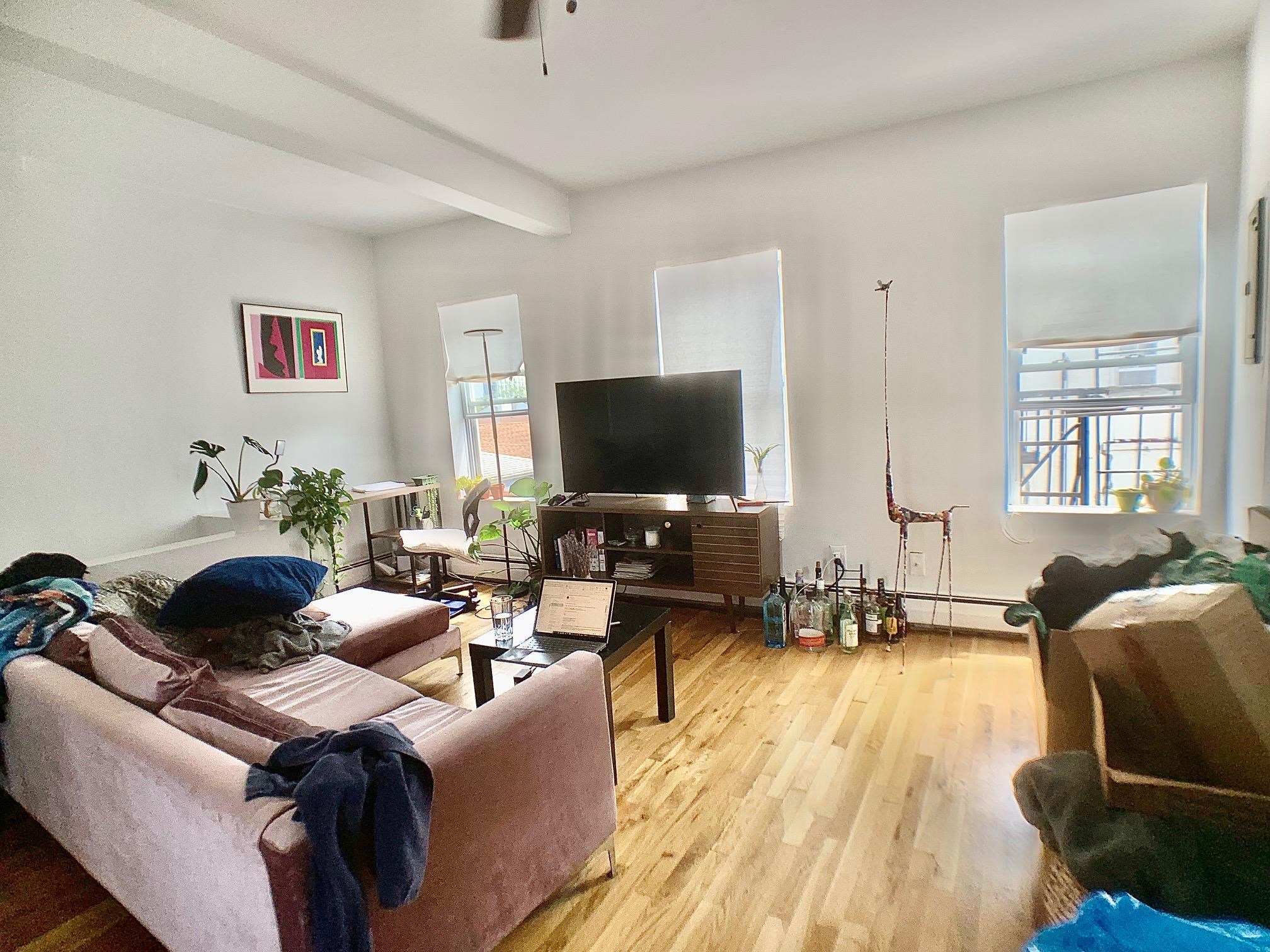 206 4TH ST Unit: 4R