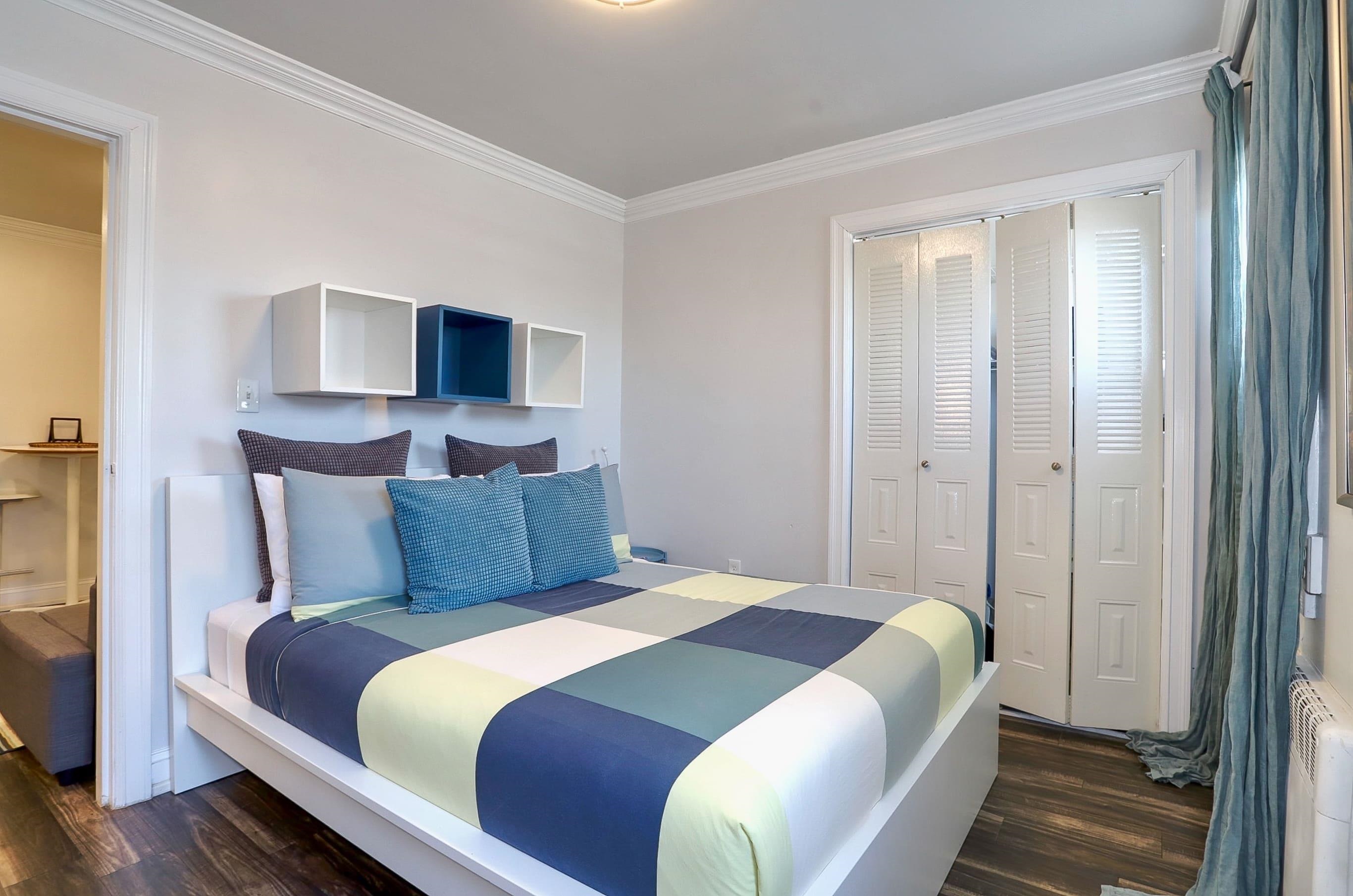 1817 JOHN F KENNEDY BLVD Unit: 5C