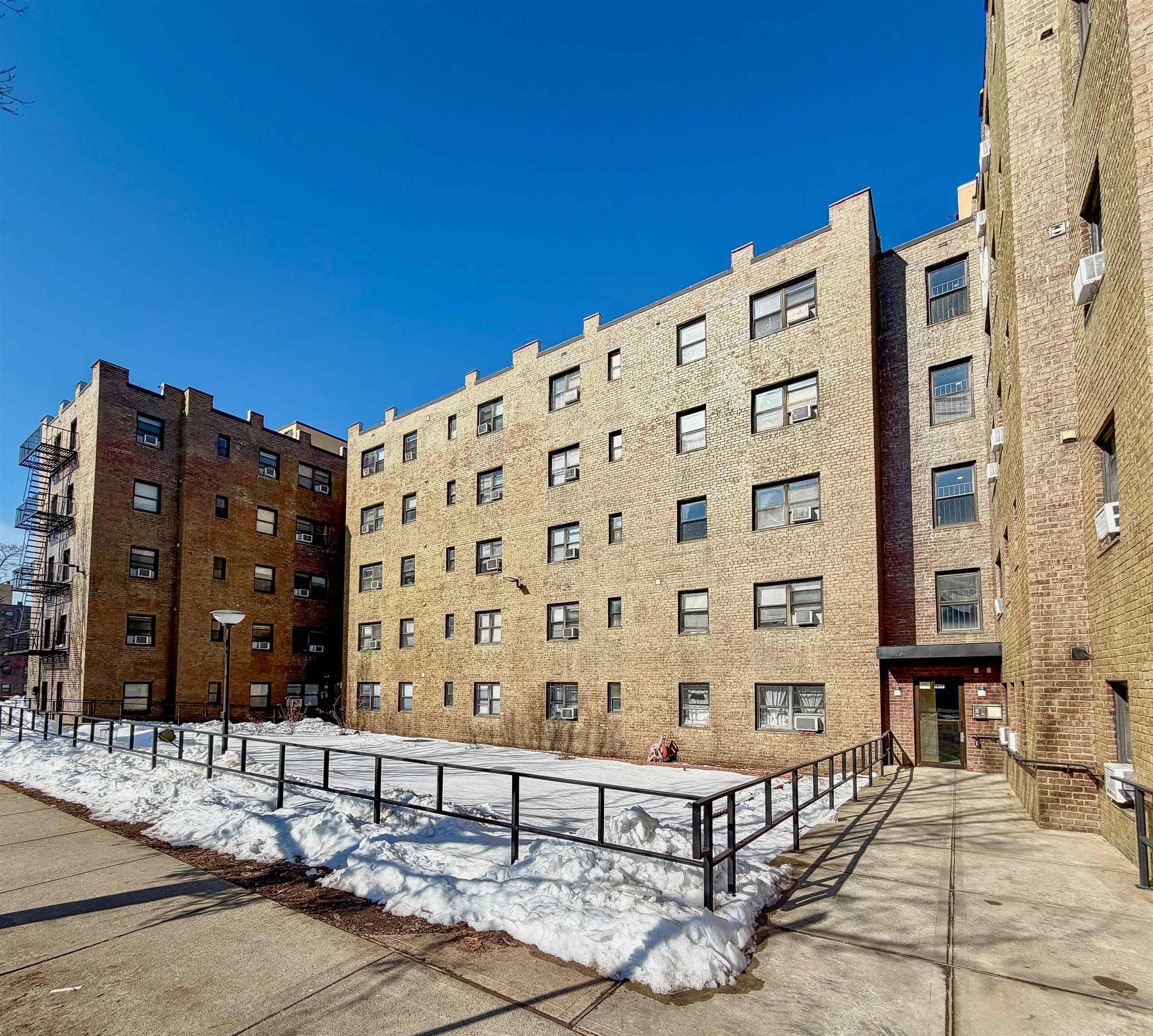 1817 JOHN F KENNEDY BLVD Unit: 5C