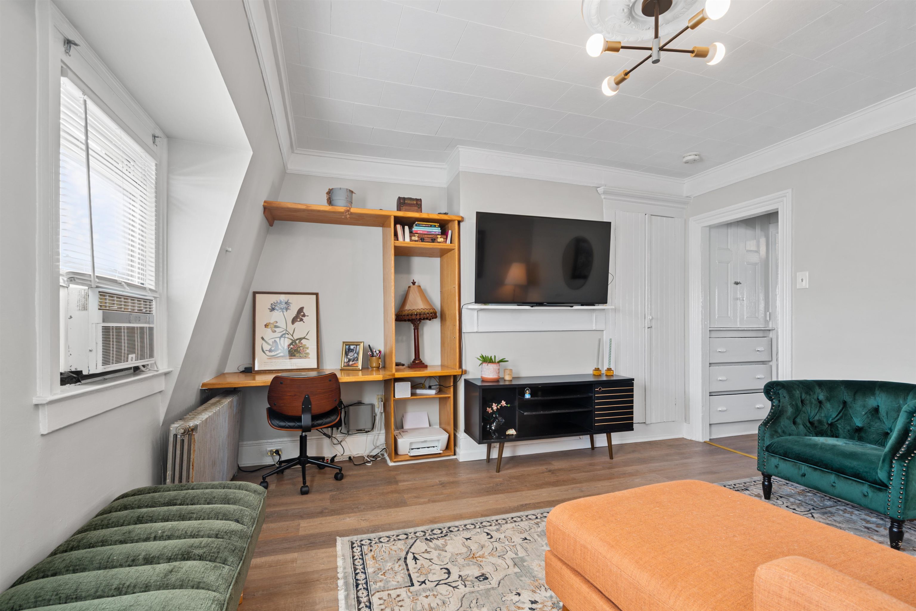 255 SHERMAN AVE Unit: 3