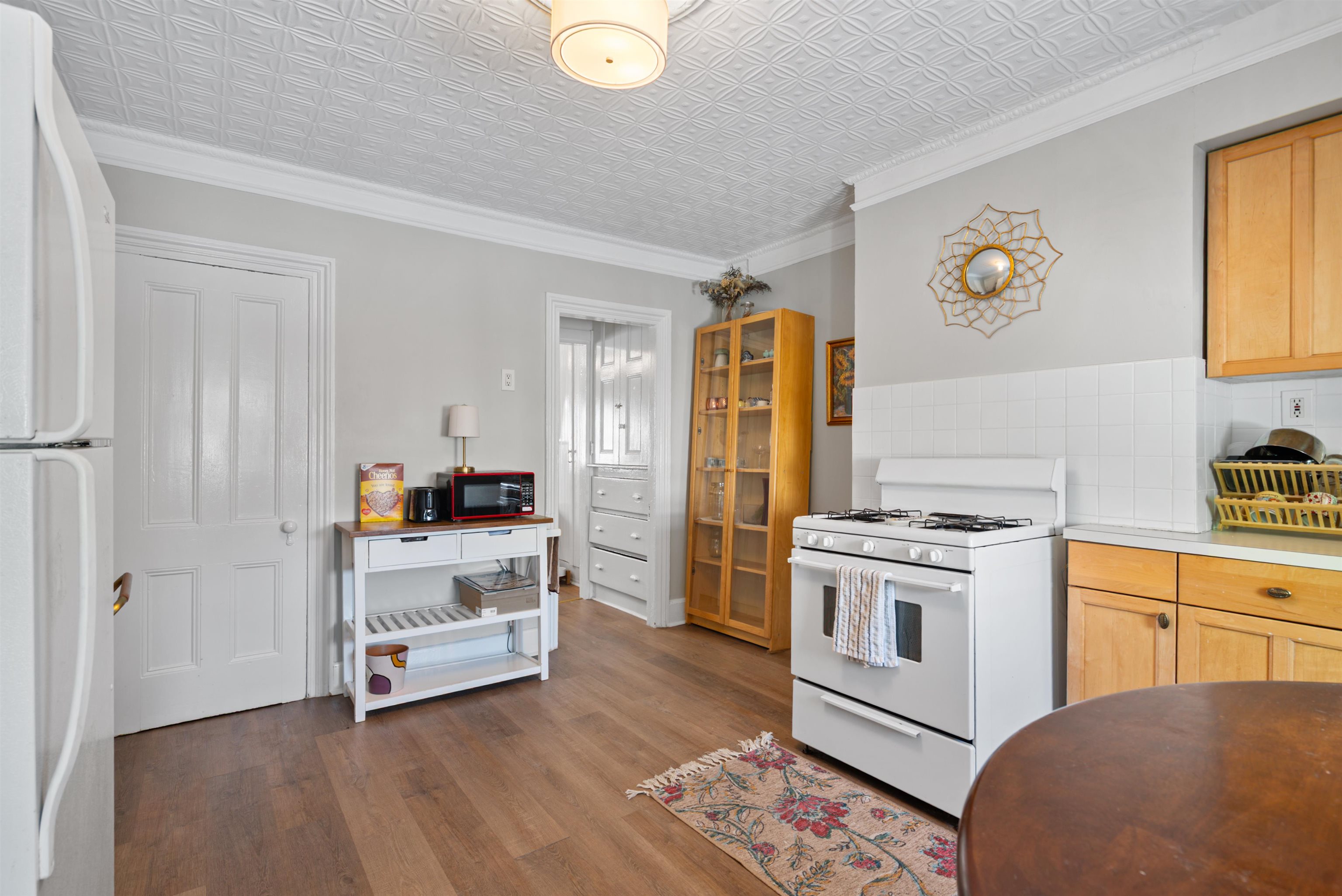 255 SHERMAN AVE Unit: 3