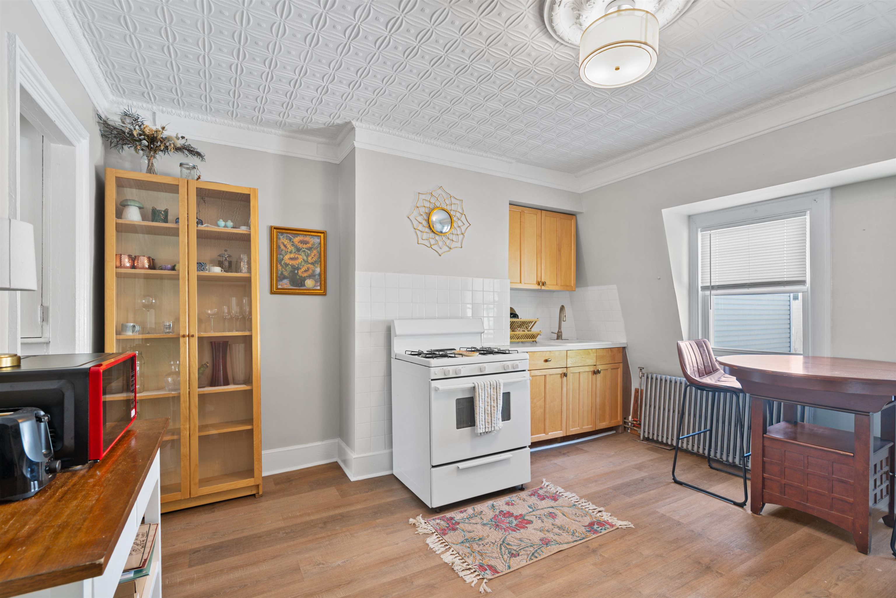 255 SHERMAN AVE Unit: 3