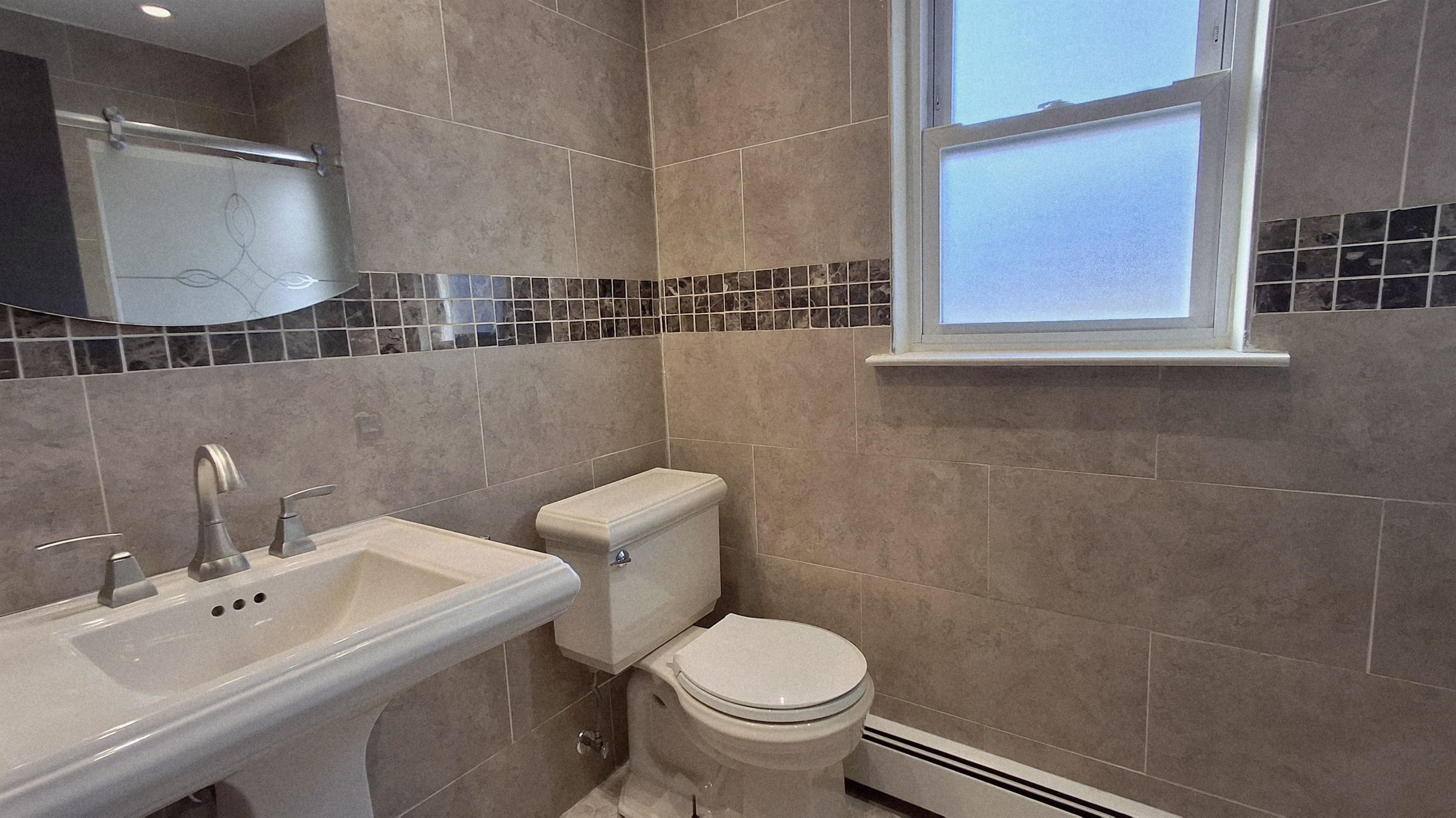 3409 GIVERNAUD TERRACE Unit: 2