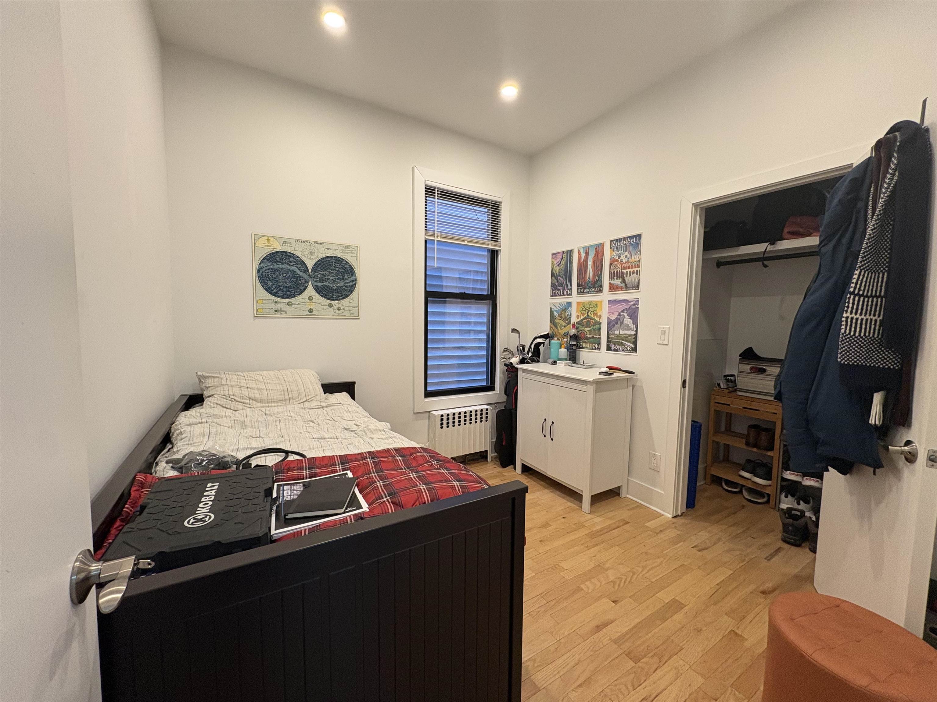 184 WEBSTER AVE Unit: 3