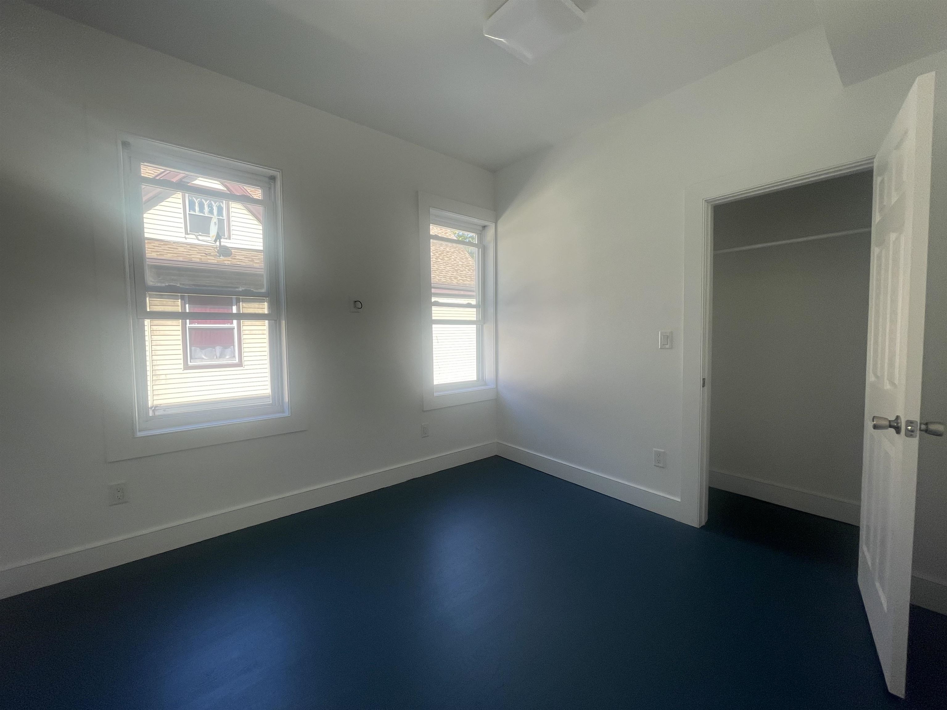 18 WARNER AVE Unit: 2