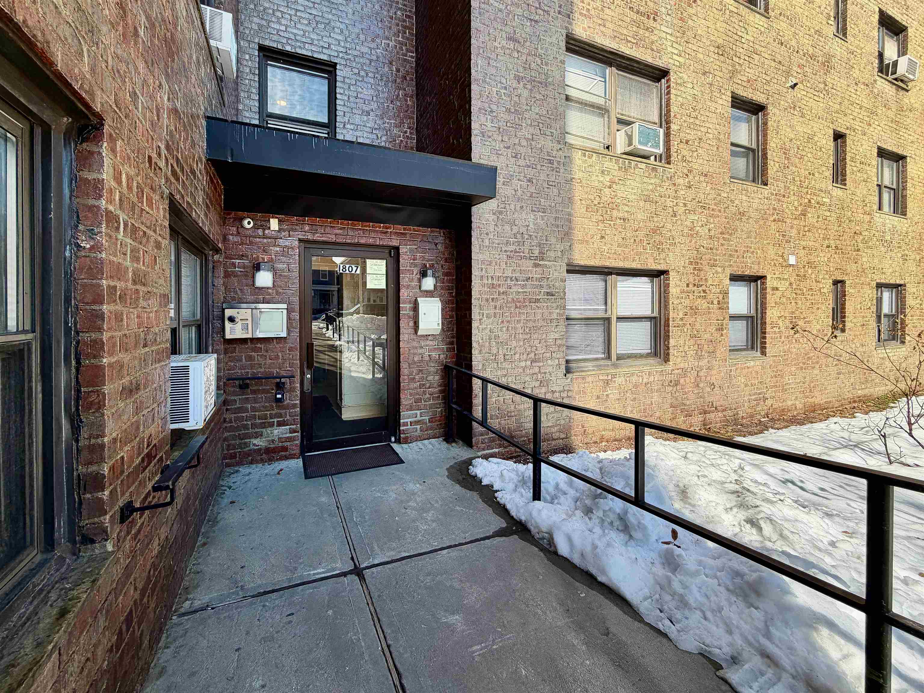 1807 JOHN F KENNEDY BLVD Unit: 1A