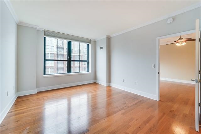 1025 MAXWELL LANE Unit: 909