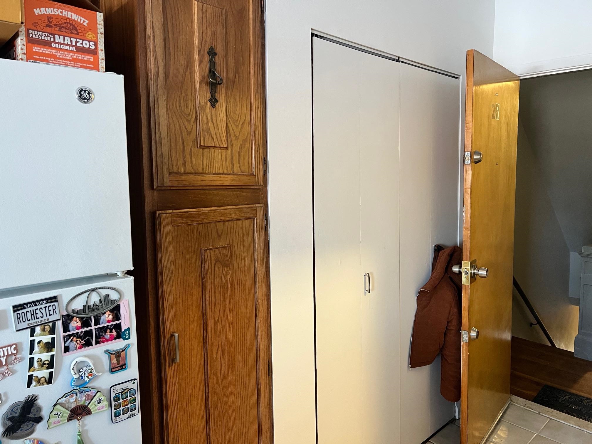 25 West 8TH ST Unit: 2R