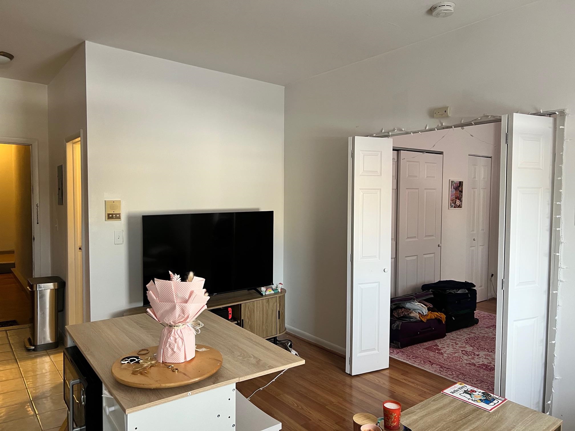 25 West 8TH ST Unit: 2R