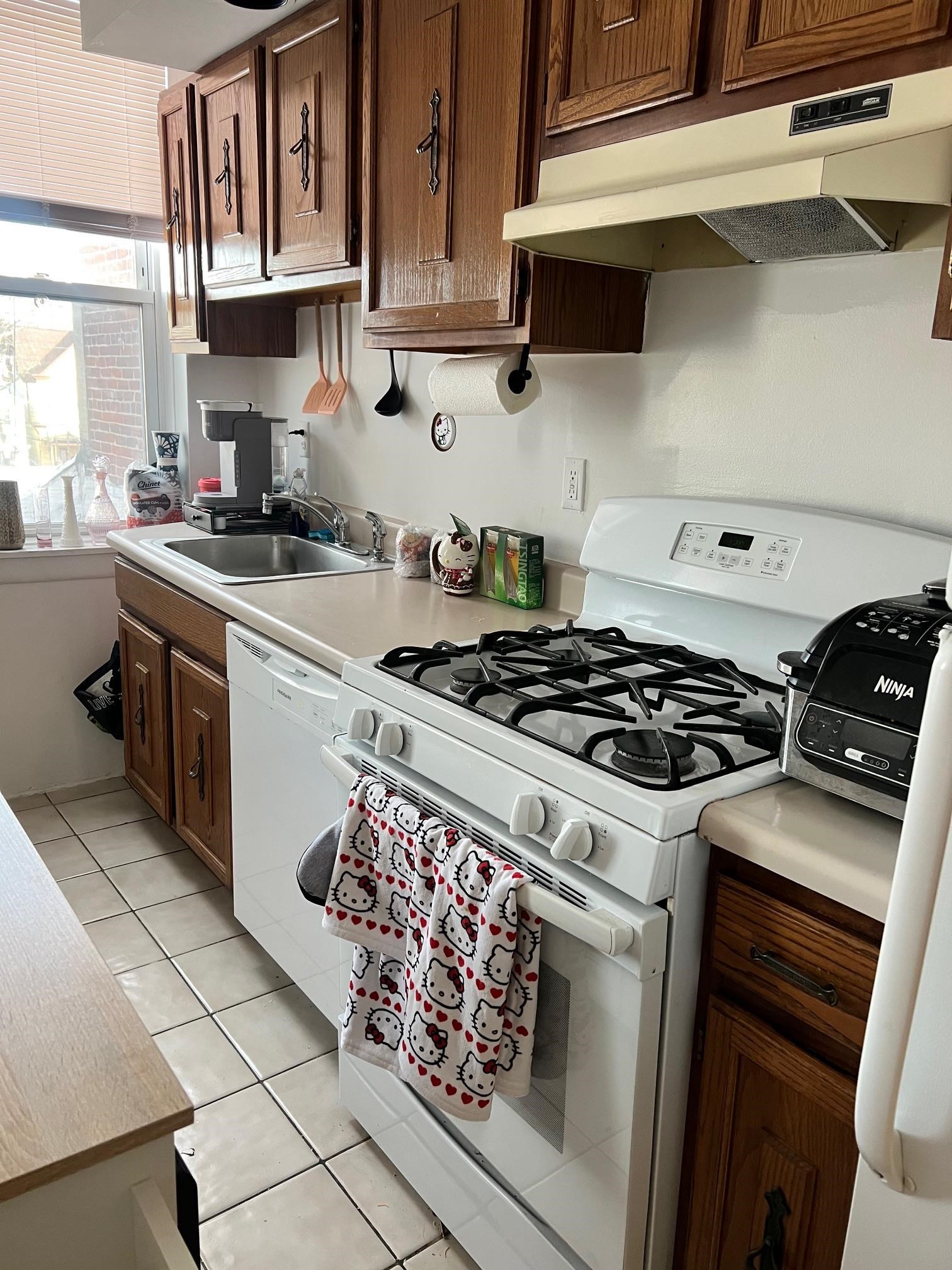 25 West 8TH ST Unit: 2R