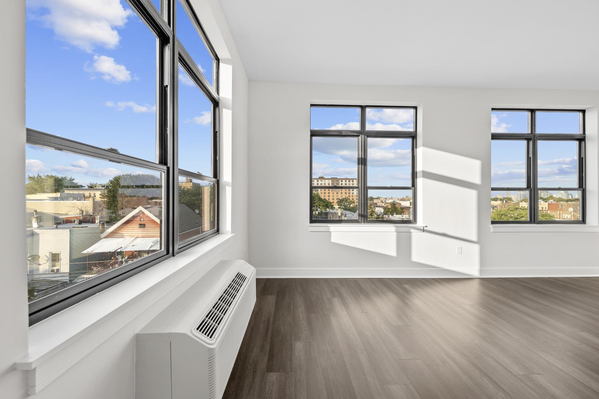 121 34TH ST Unit: 316