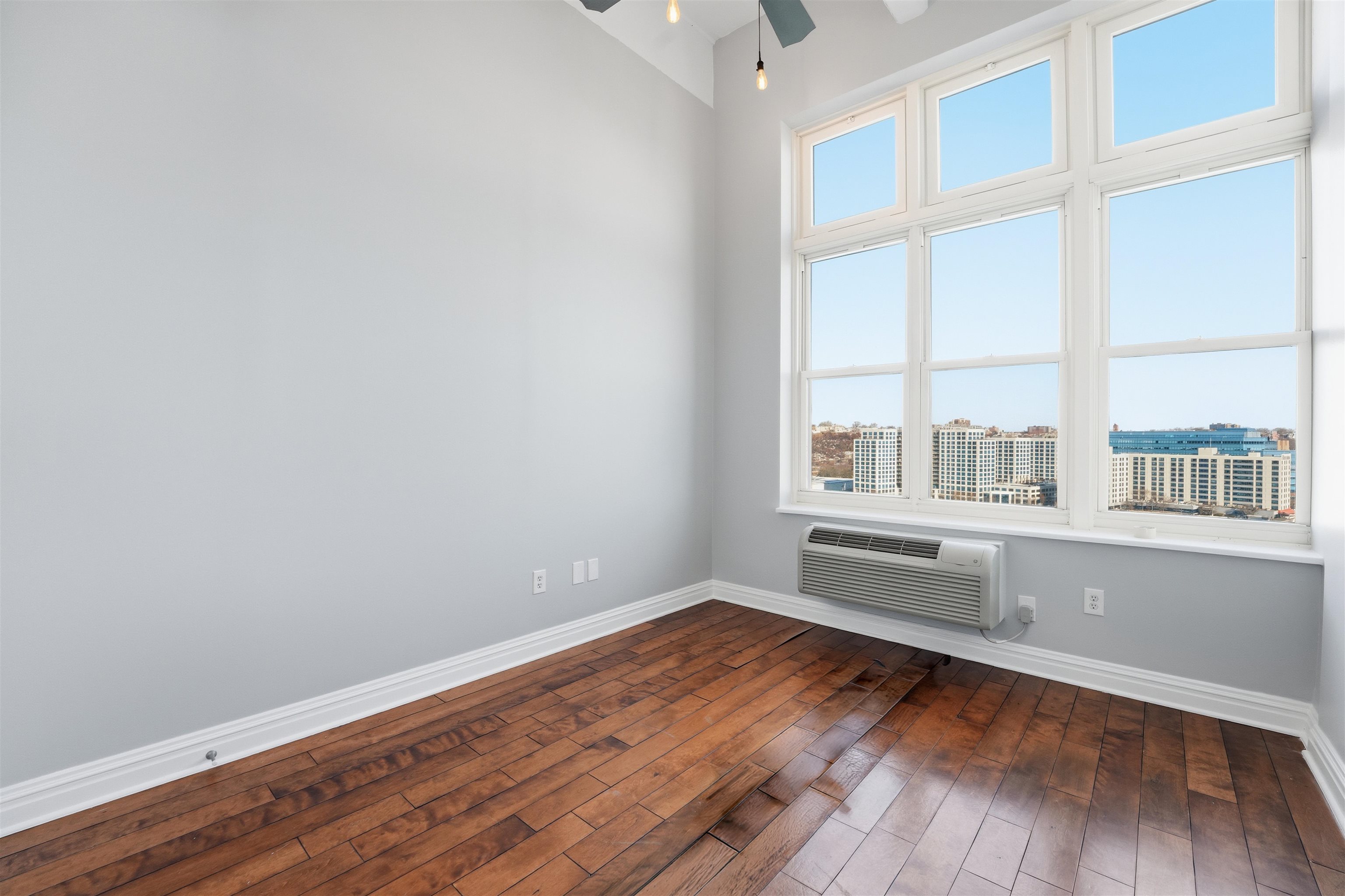 1500 WASHINGTON ST Unit: 10Q