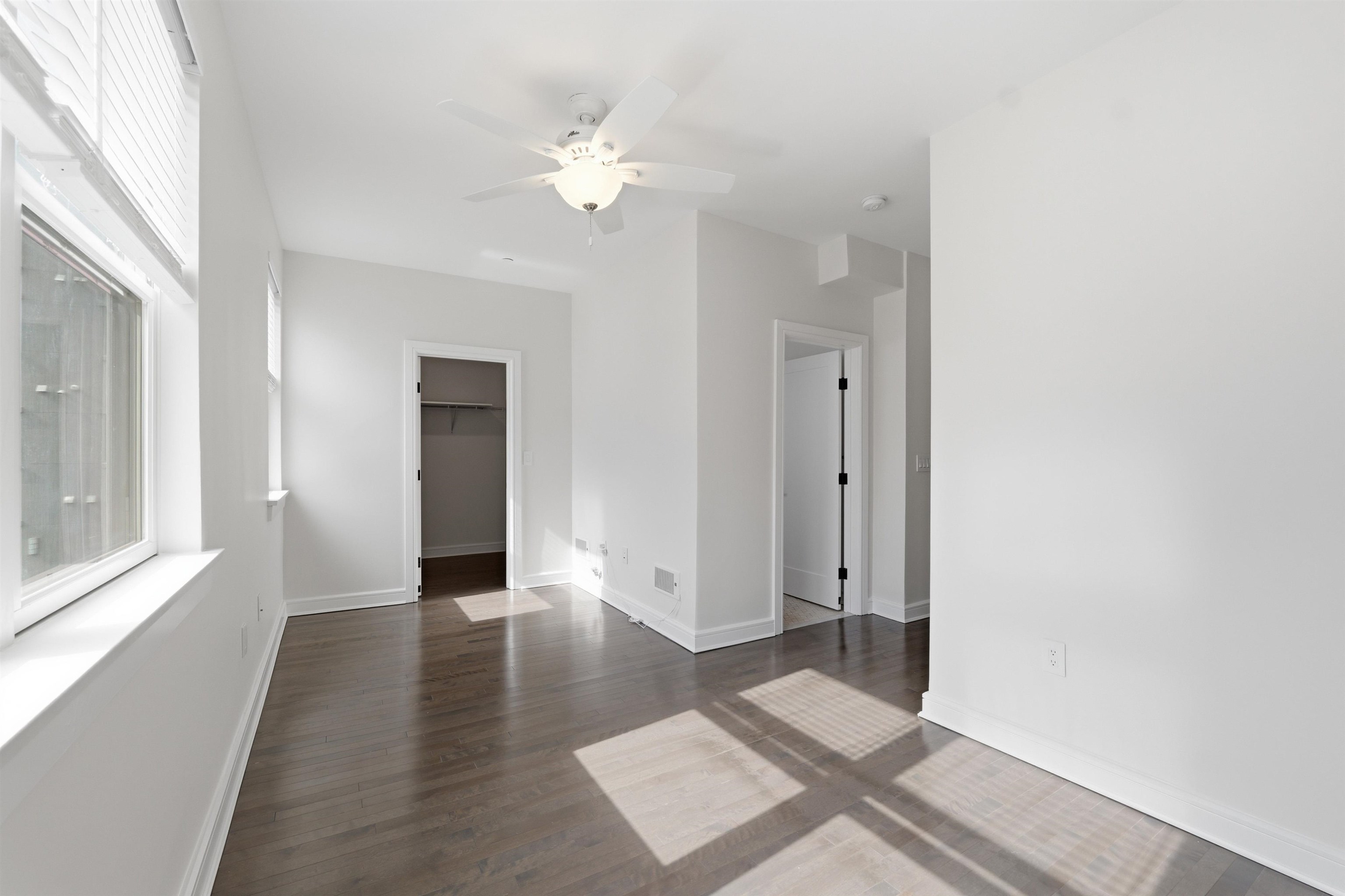 974 SUMMIT AVE Unit: 406