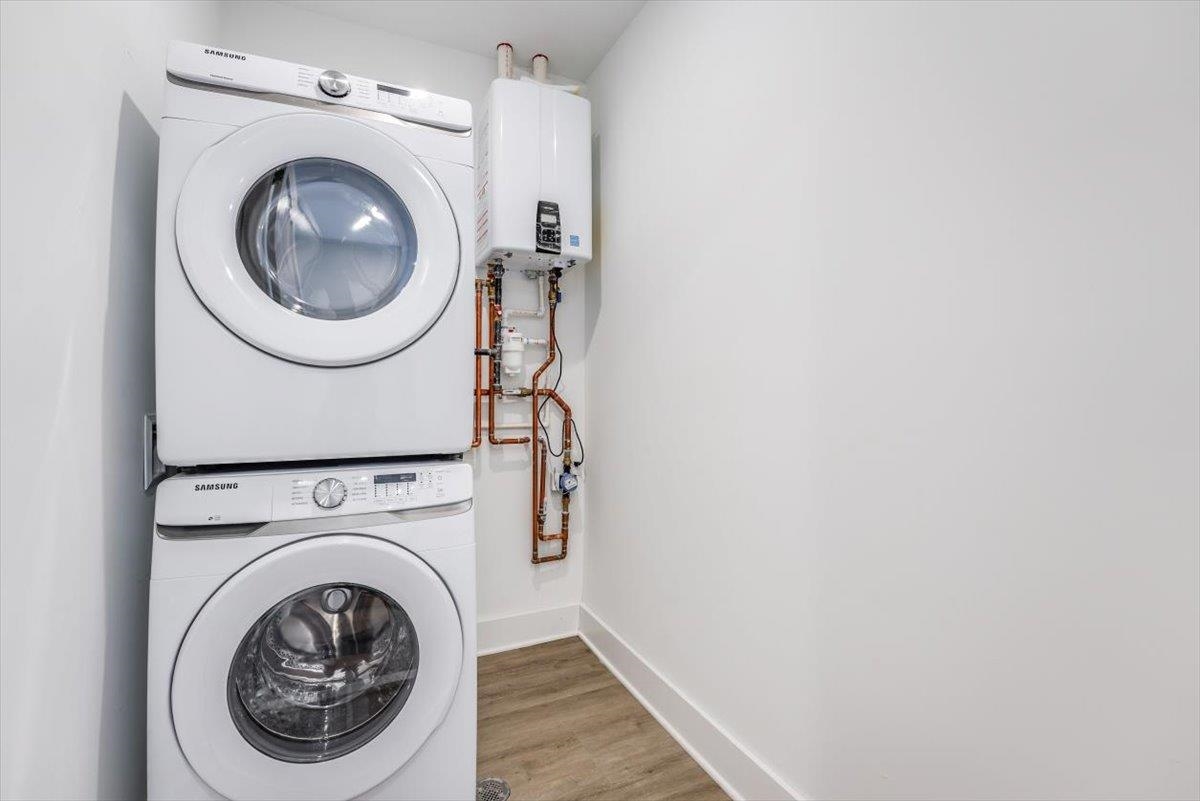 667-665 GRAND ST Unit: 306