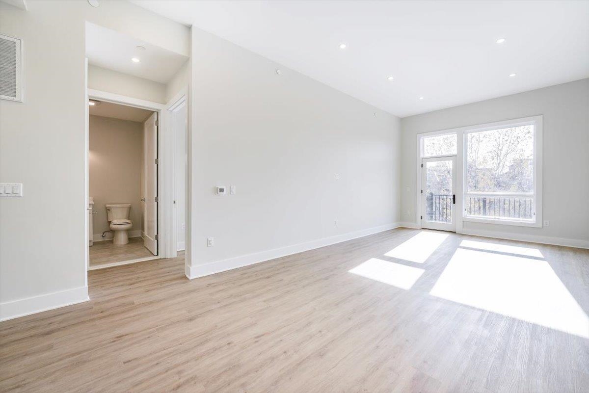 667-665 GRAND ST Unit: 306
