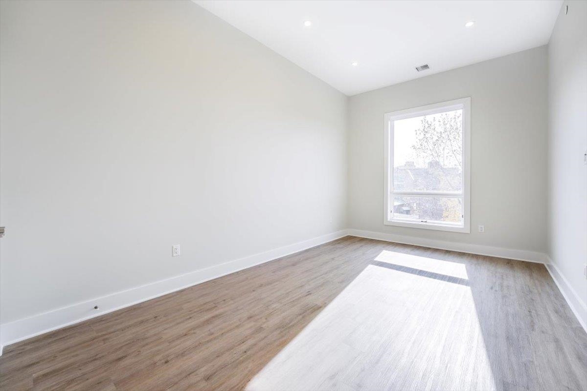 667-665 GRAND ST Unit: 306