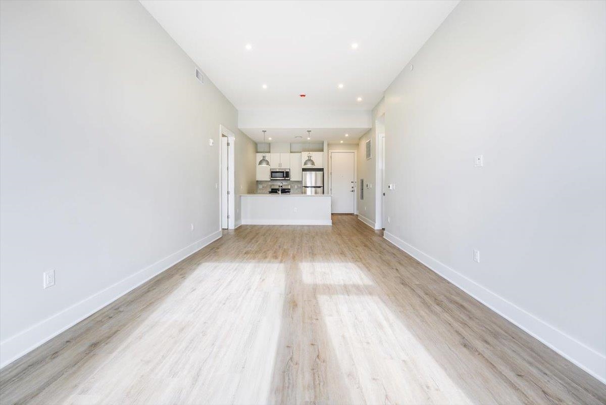 667-665 GRAND ST Unit: 306