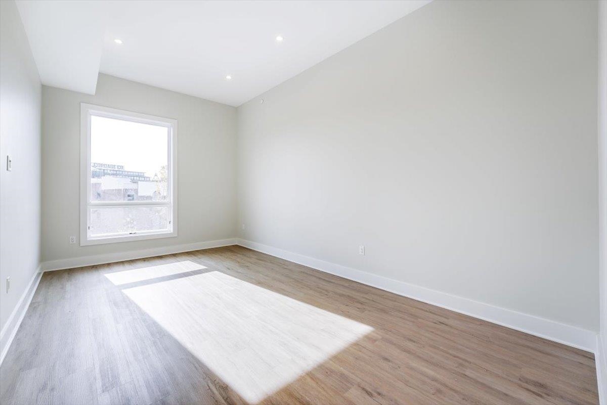 667-665 GRAND ST Unit: 306