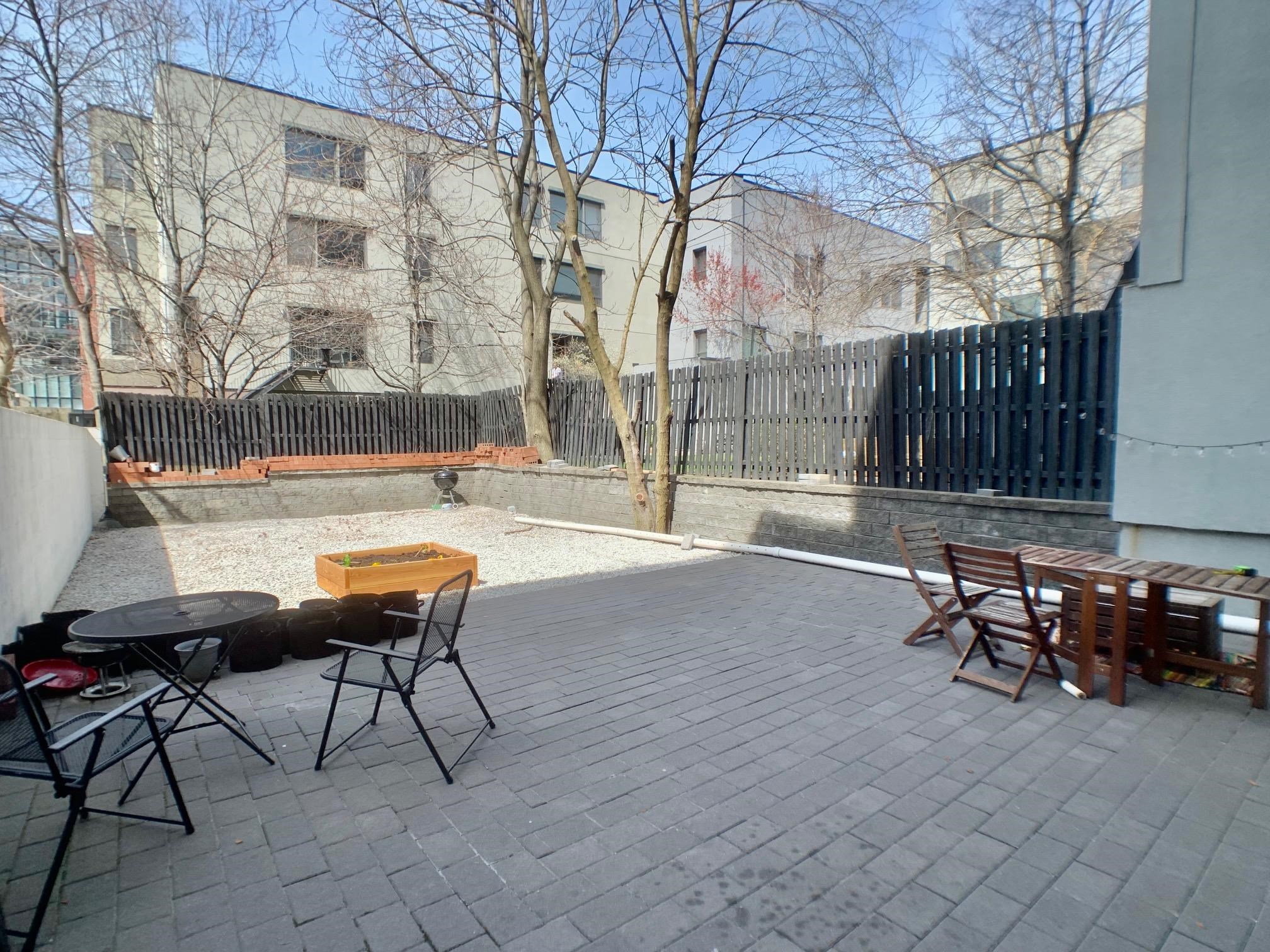 320 JEFFERSON ST Unit: 1LF