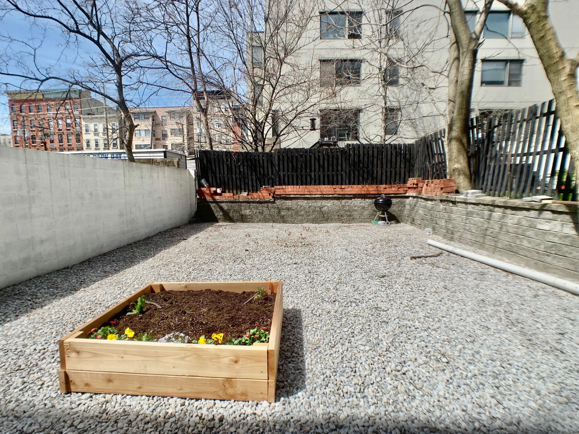 320 JEFFERSON ST Unit: 1LF