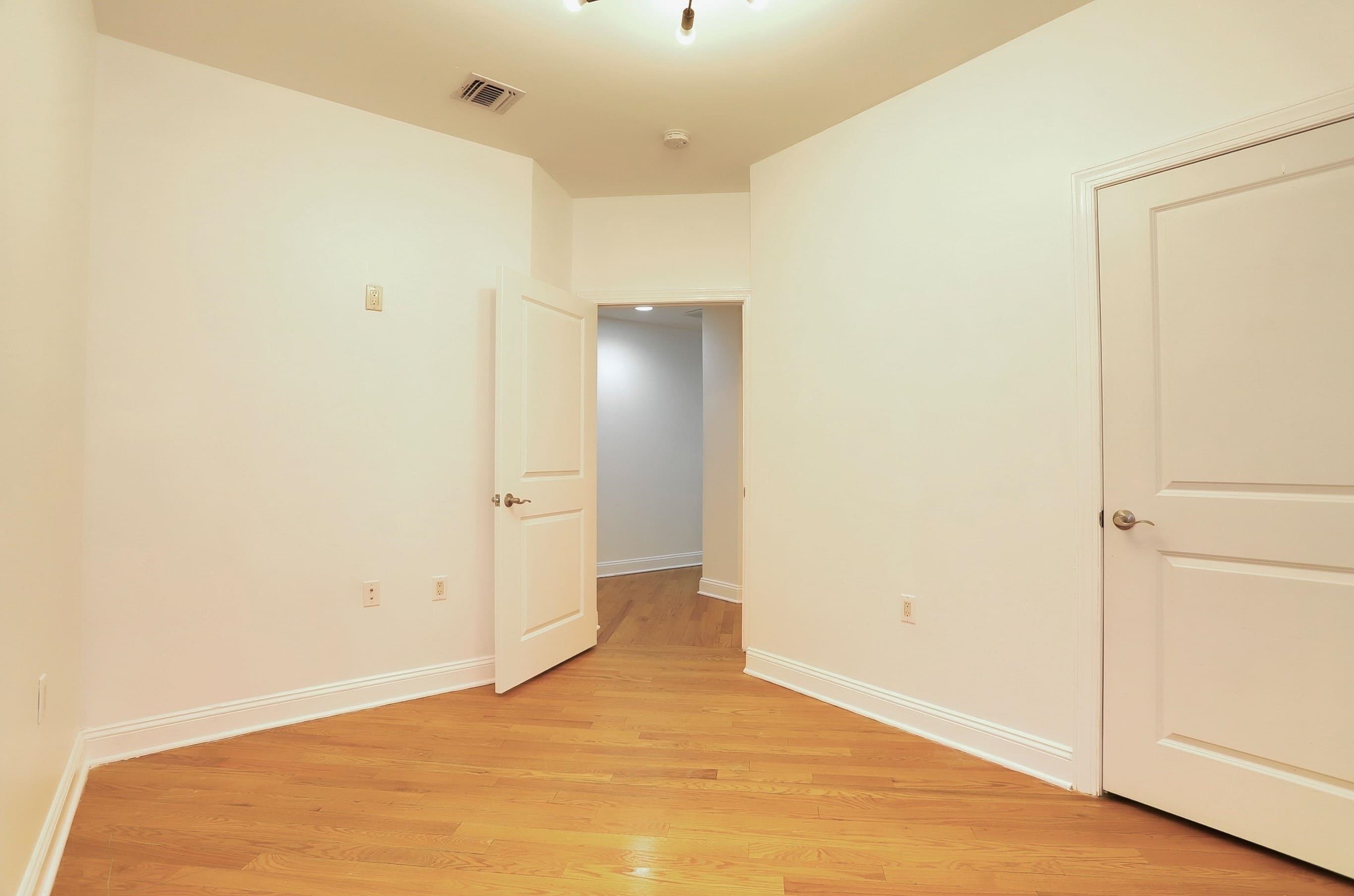 4108 KENNEDY BLVD Unit: 1