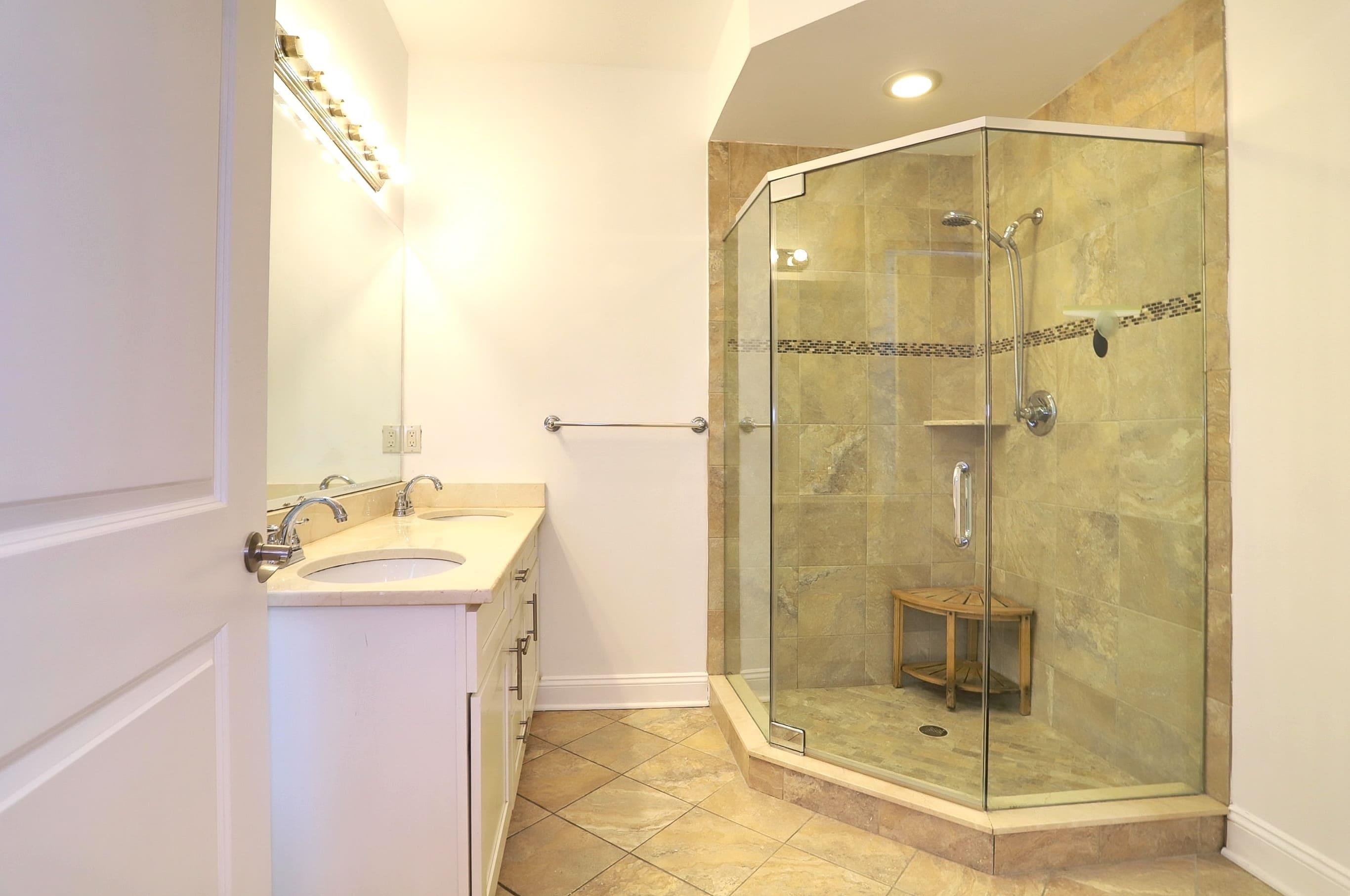 4108 KENNEDY BLVD Unit: 1