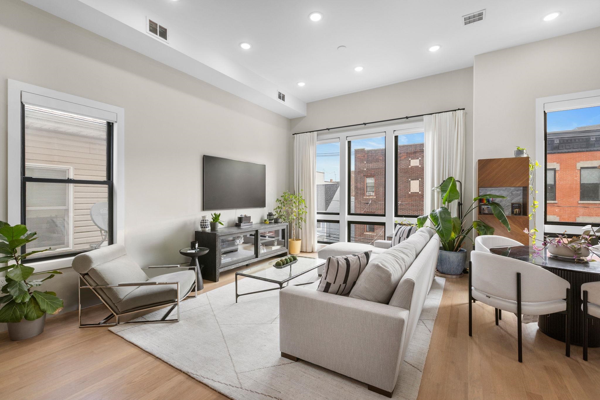 139 NEW YORK AVE Unit: 2