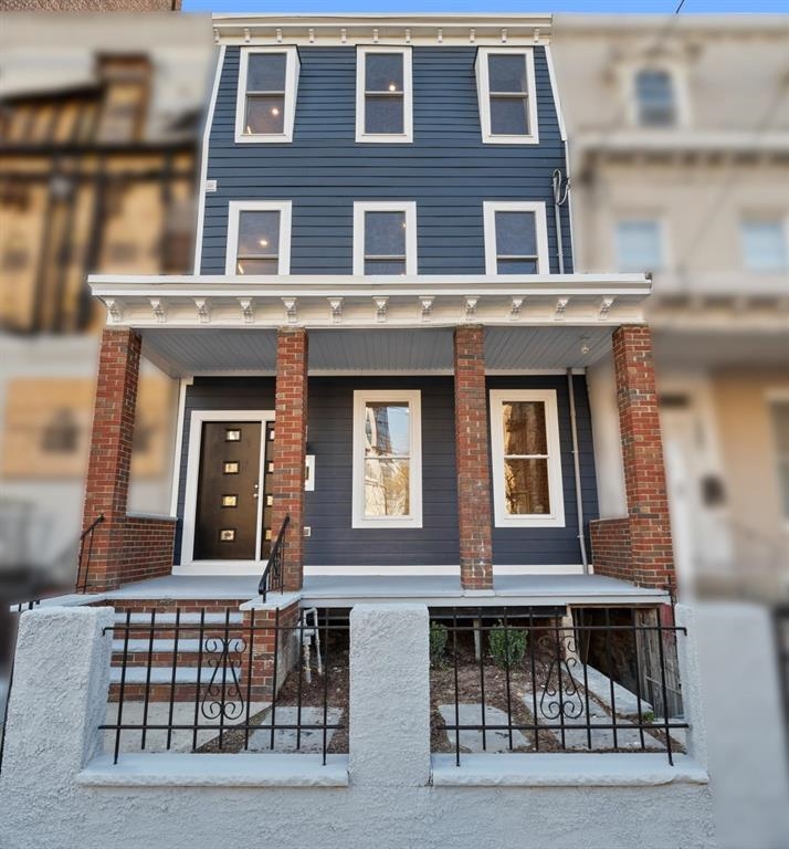 119 STORMS AVE Unit: 1