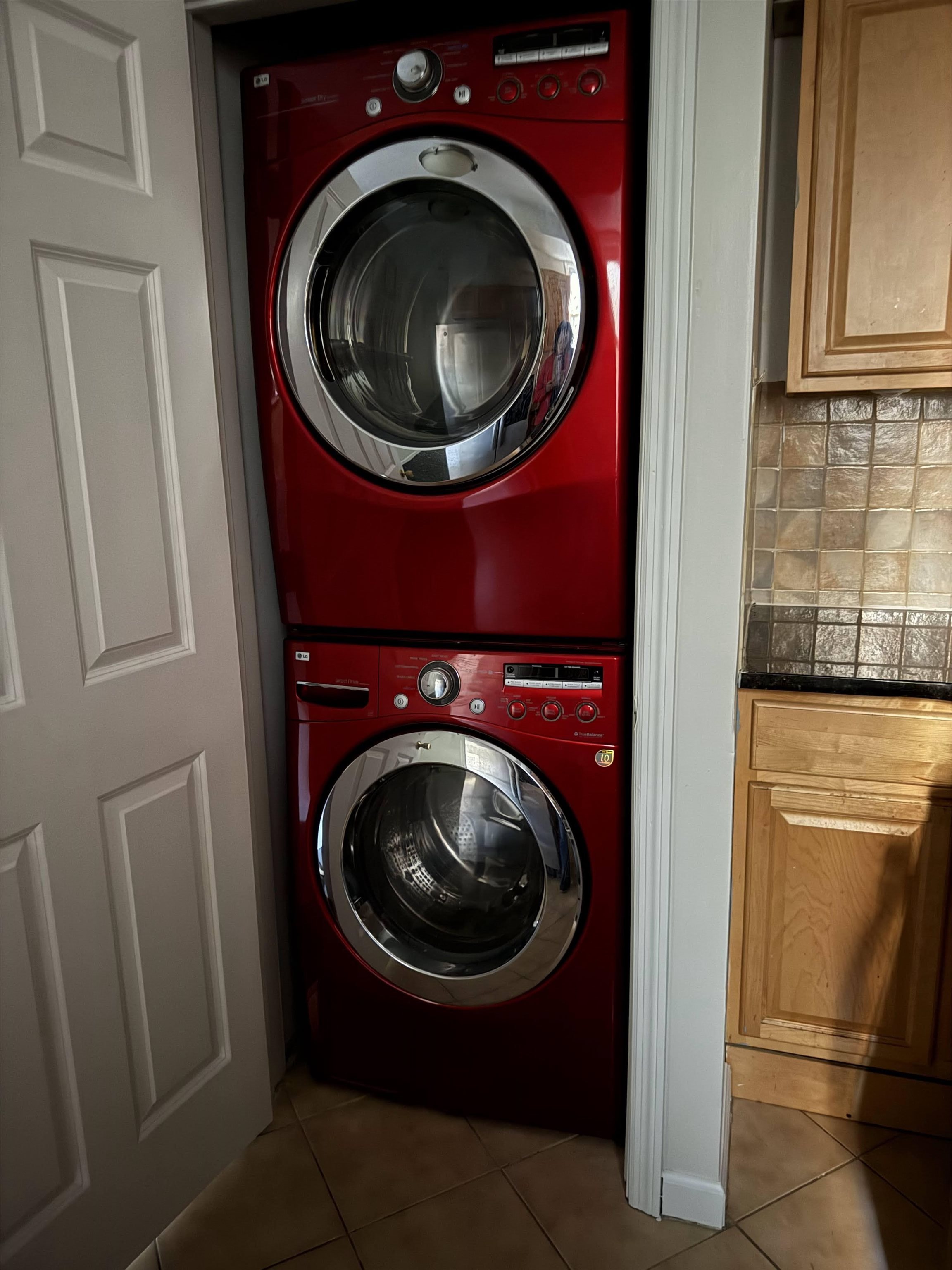 3481 KENNEDY BLVD Unit: 1A