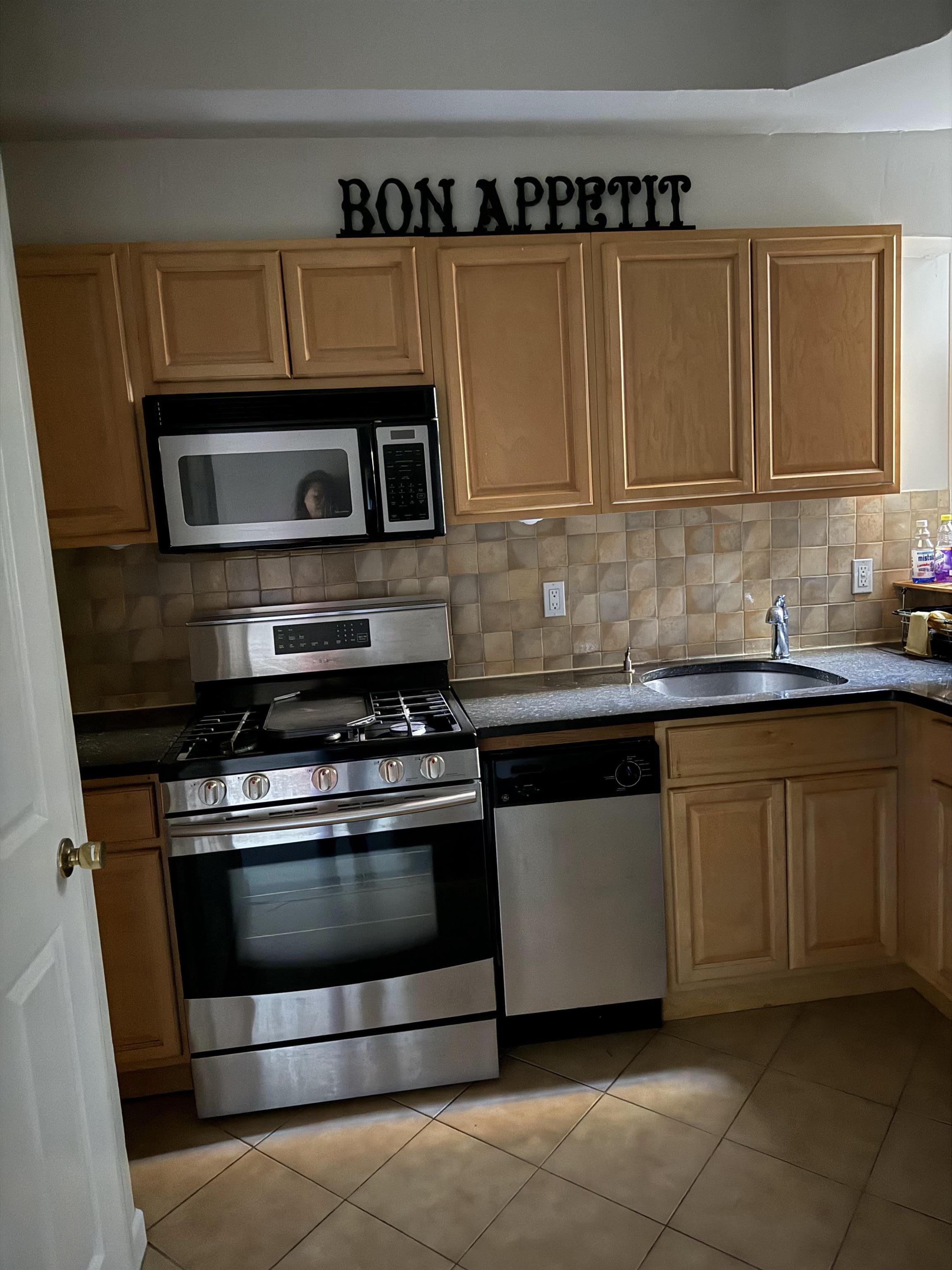 3481 KENNEDY BLVD Unit: 1A