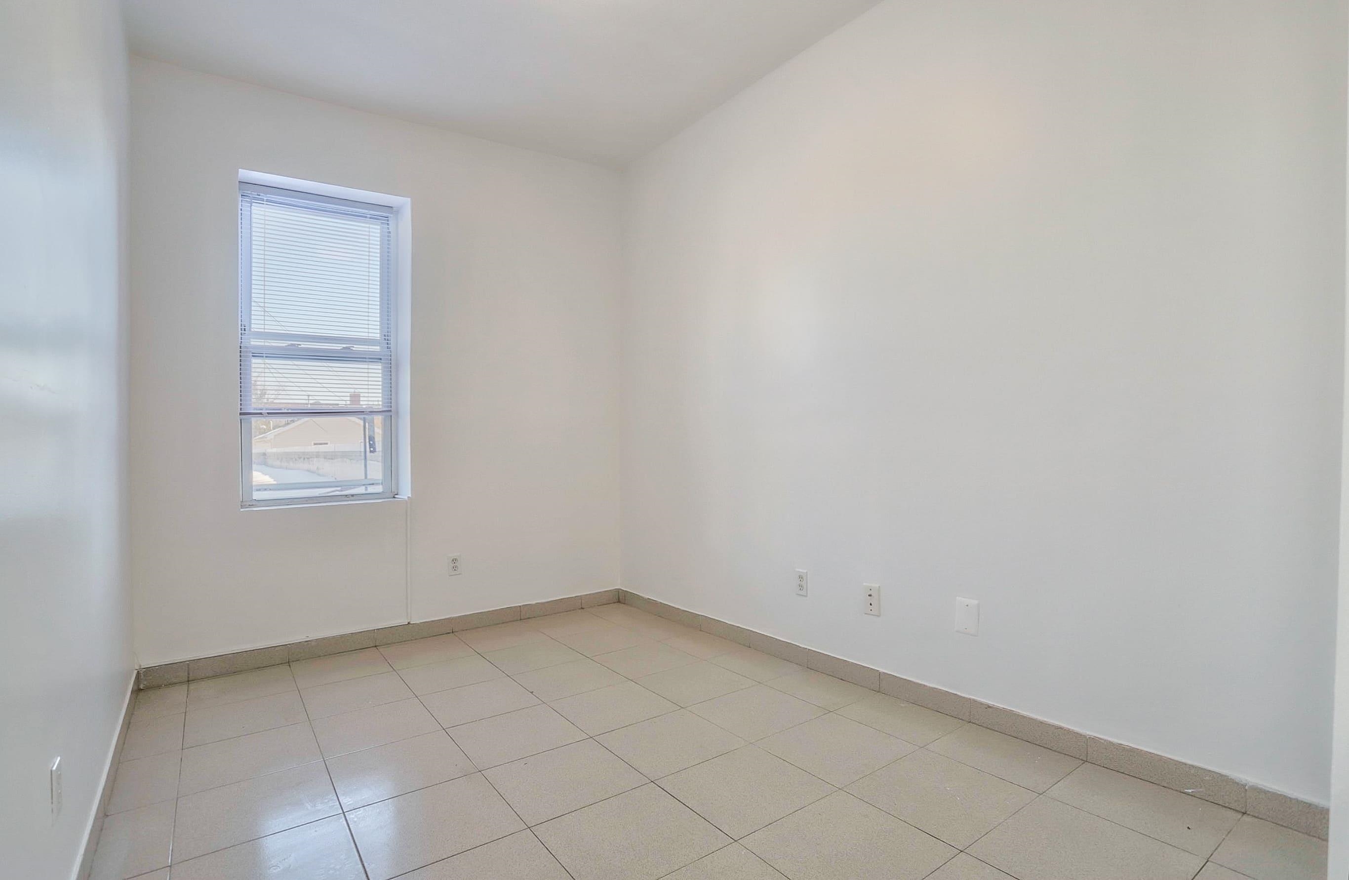 266 CENTRAL AVE Unit: 1