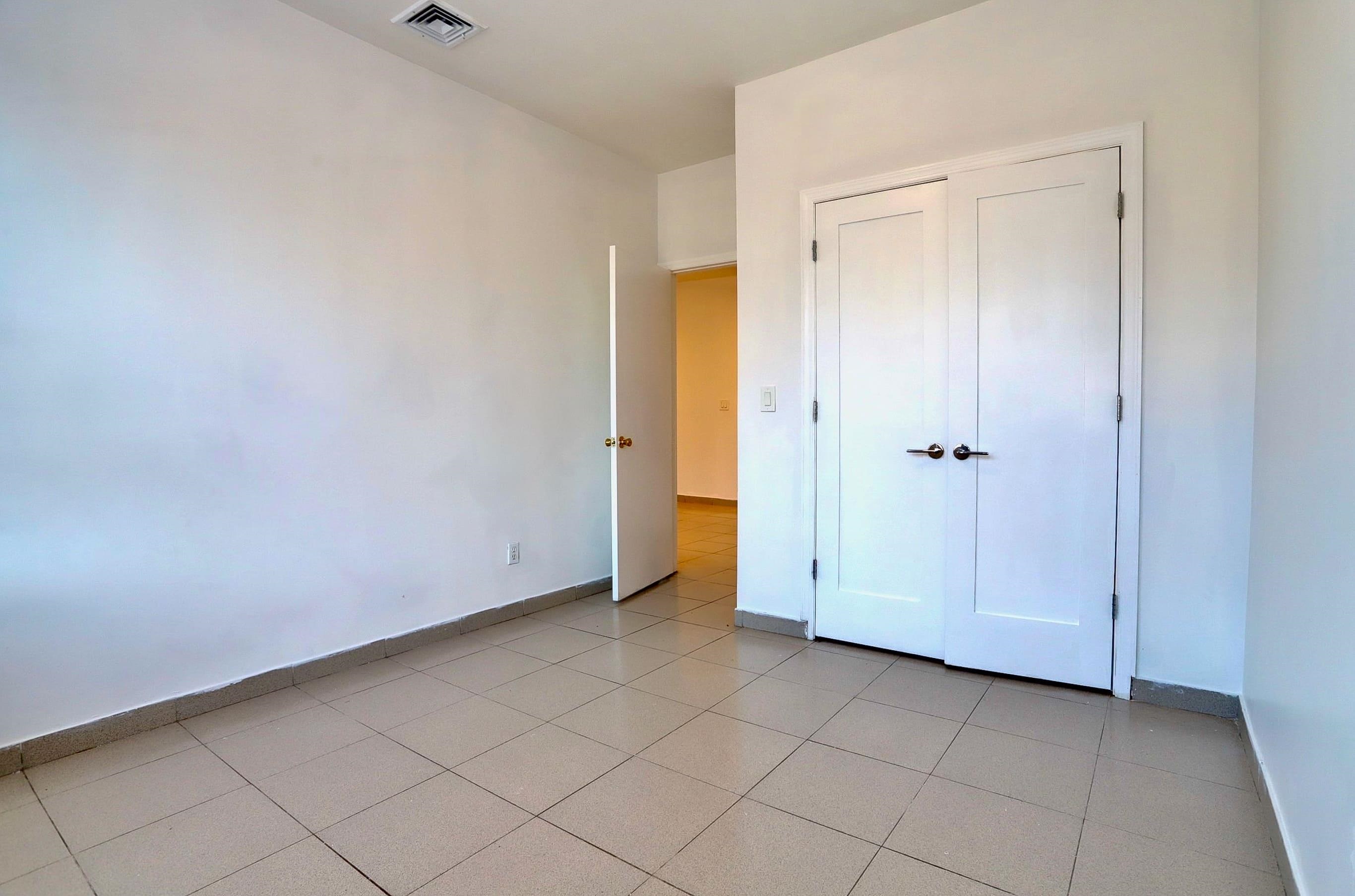266 CENTRAL AVE Unit: 1