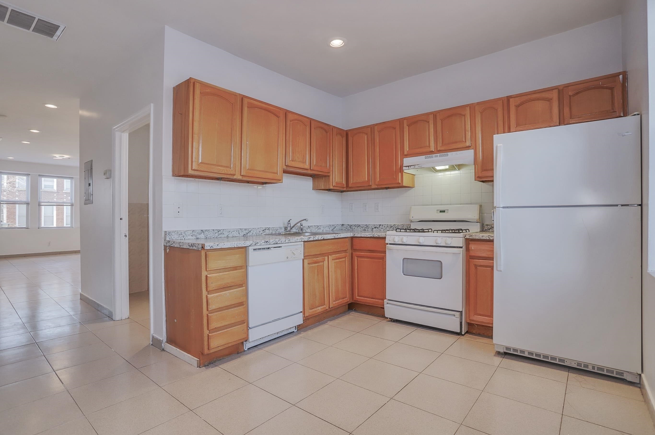 266 CENTRAL AVE Unit: 1