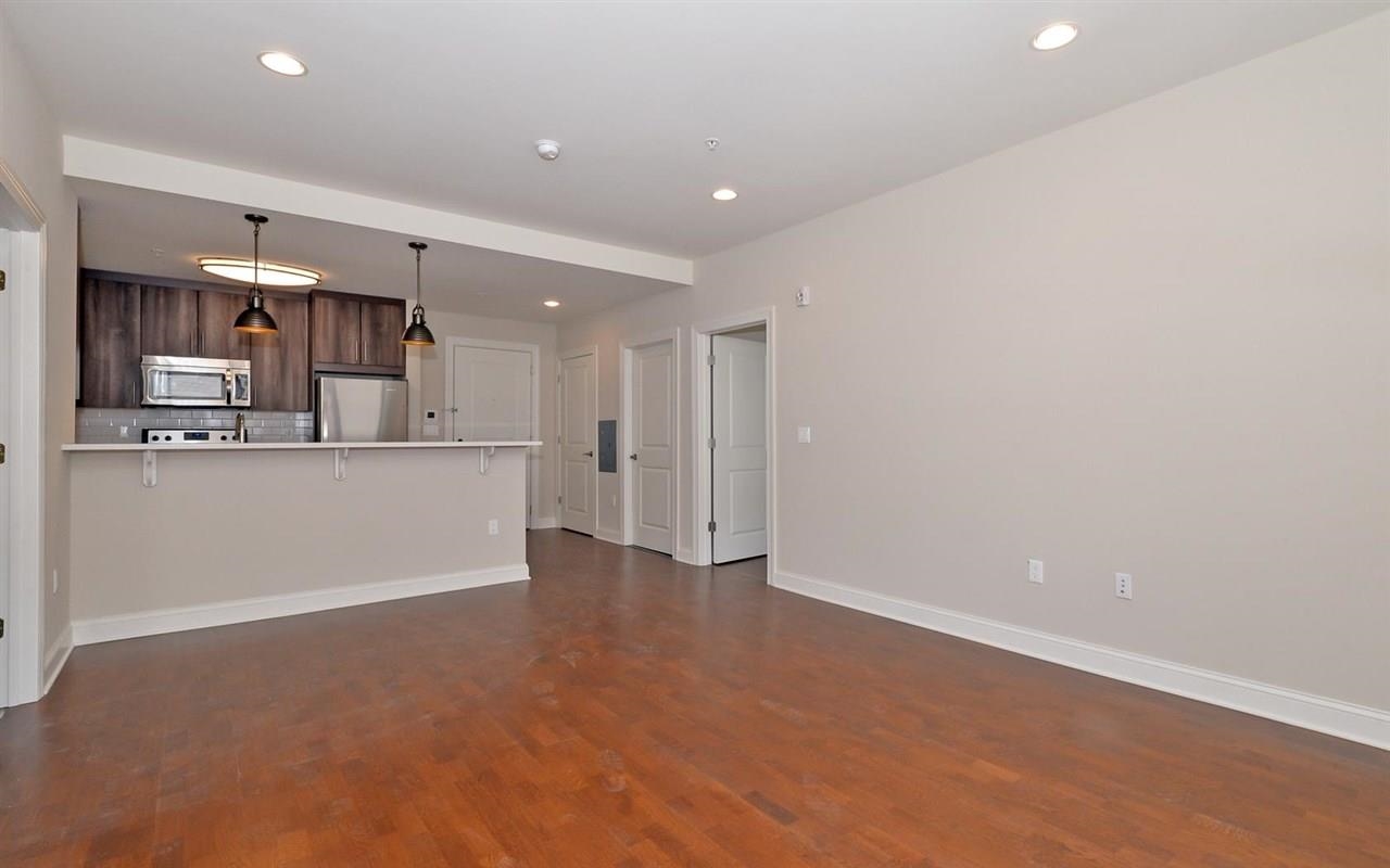 100 MARSHALL ST Unit: 217