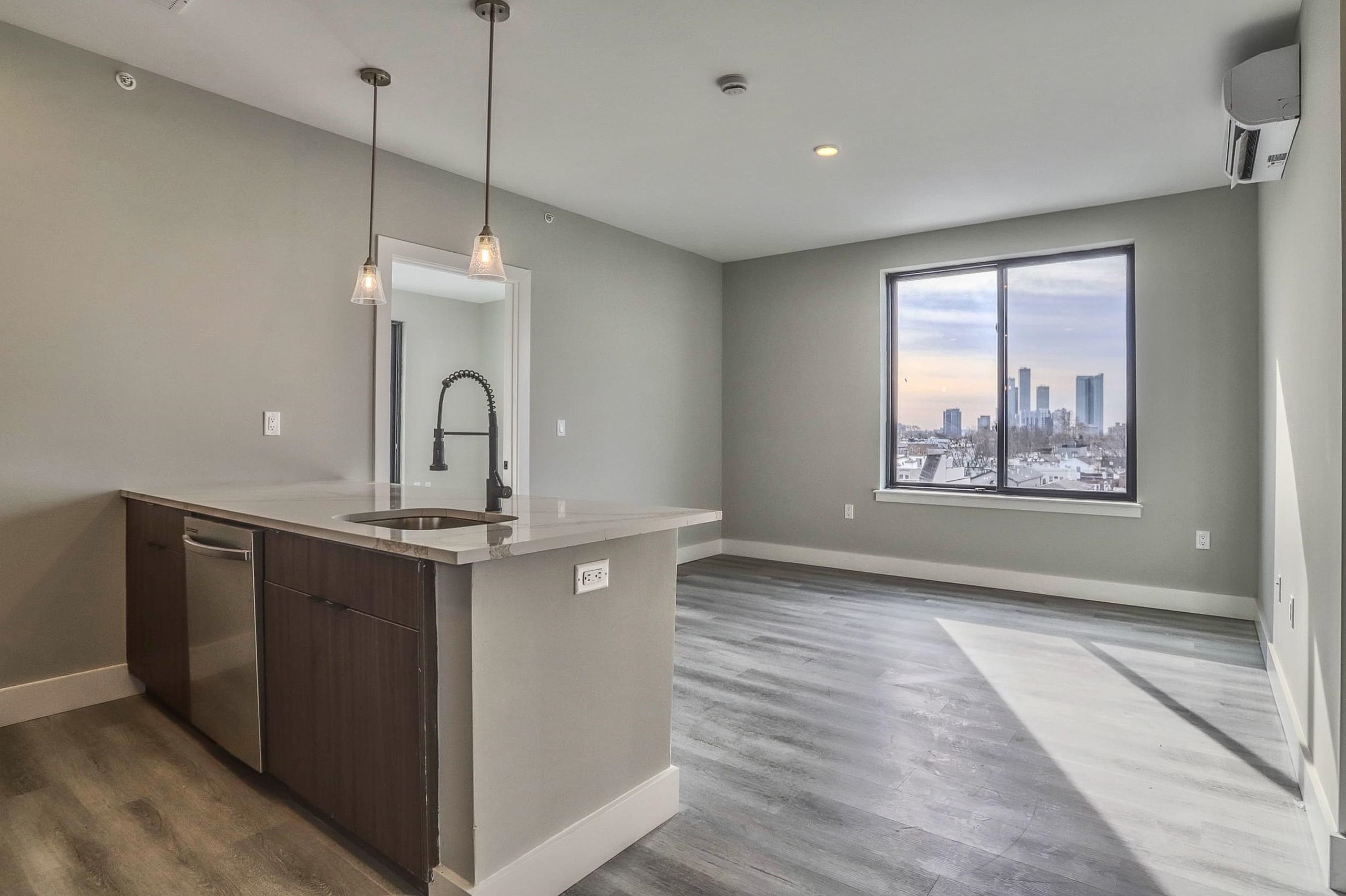 3516 JOHN F KENNEDY BLVD Unit: 404