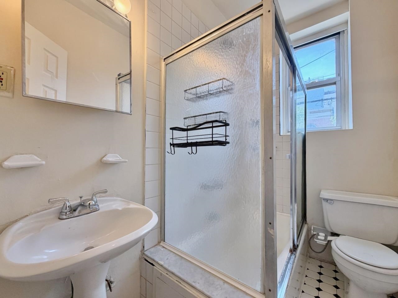 415 1ST ST Unit: 2R