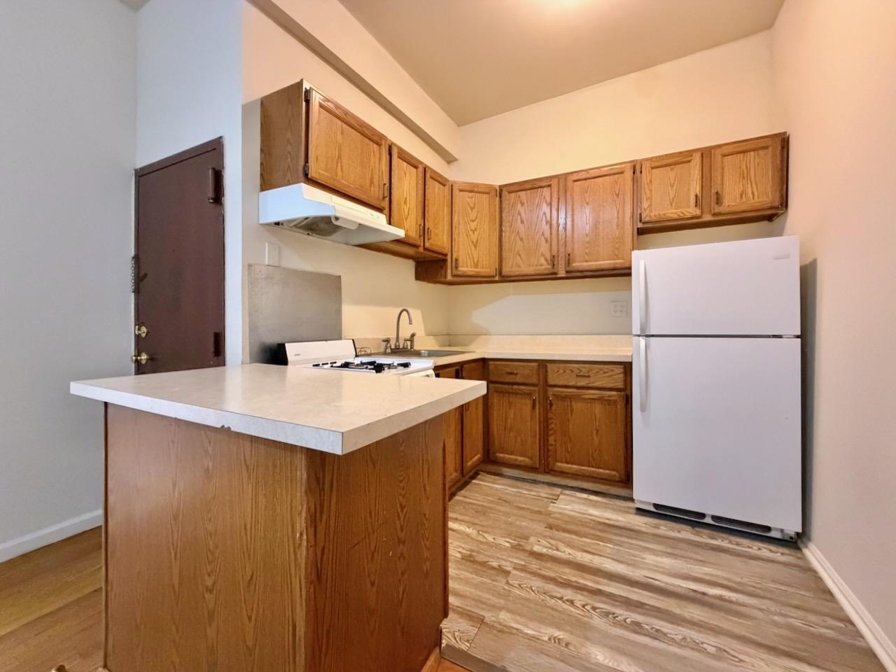 415 1ST ST Unit: 2R