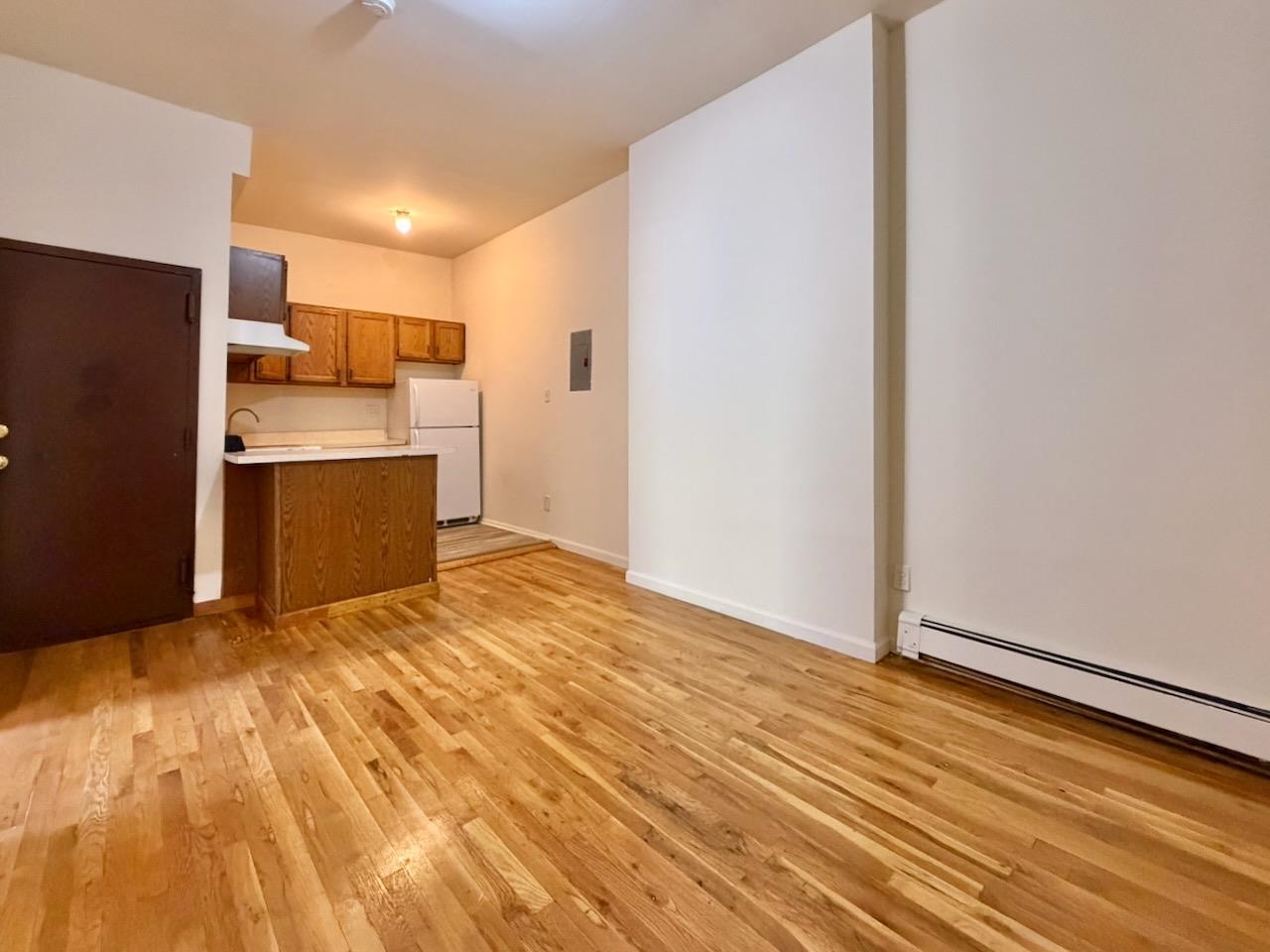 415 1ST ST Unit: 2R
