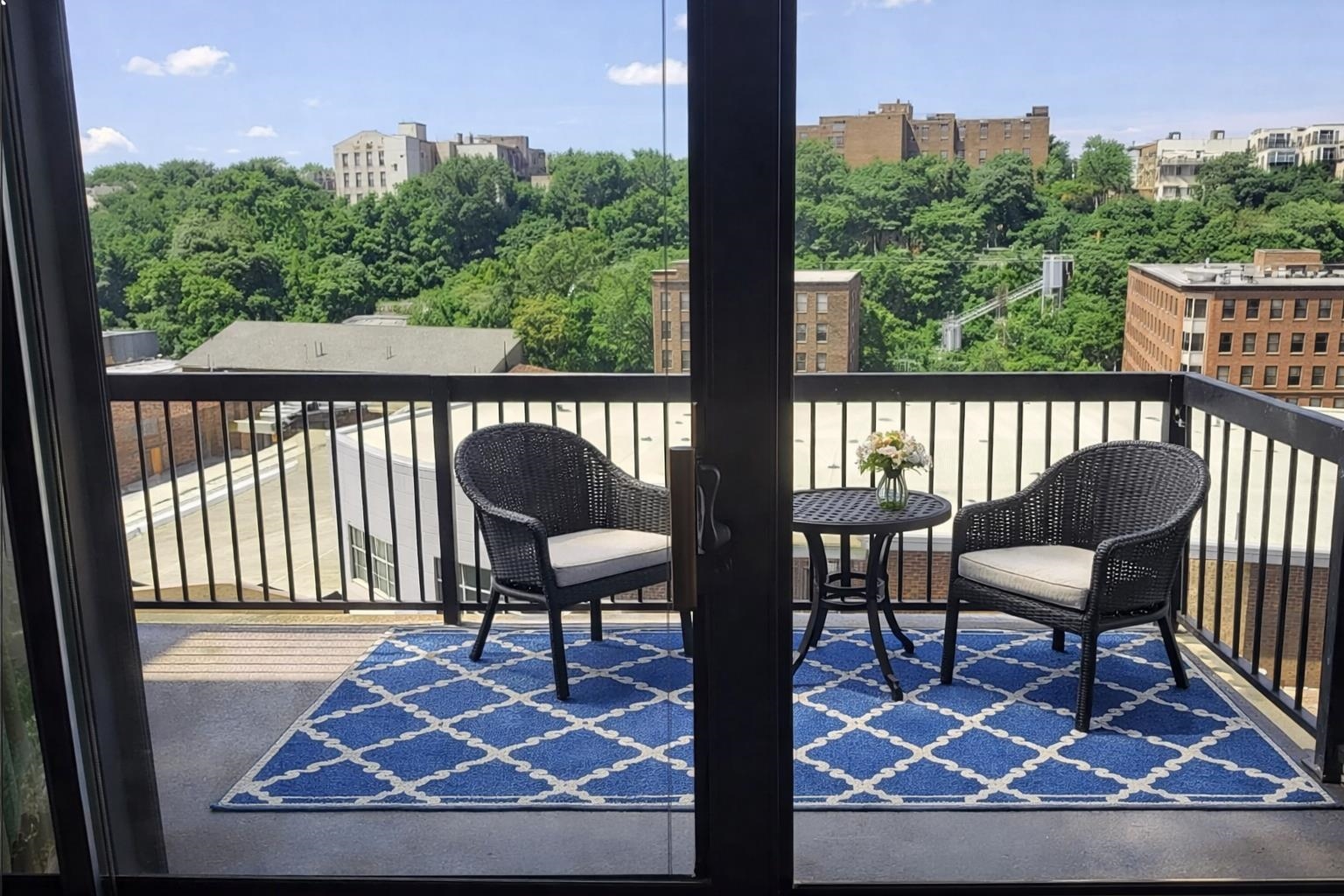 700 1ST ST Unit: 11v