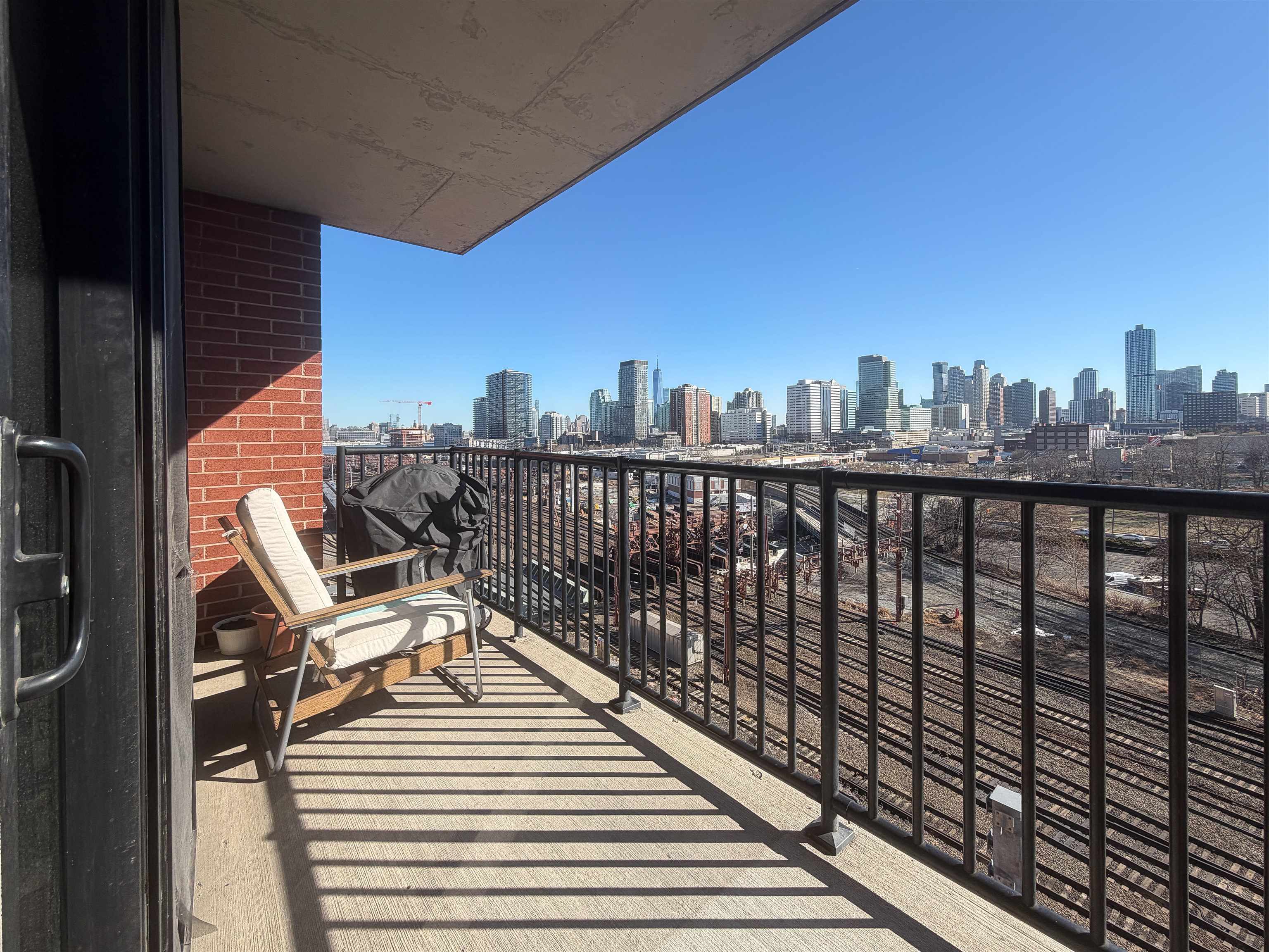 700 GROVE ST Unit: 10L
