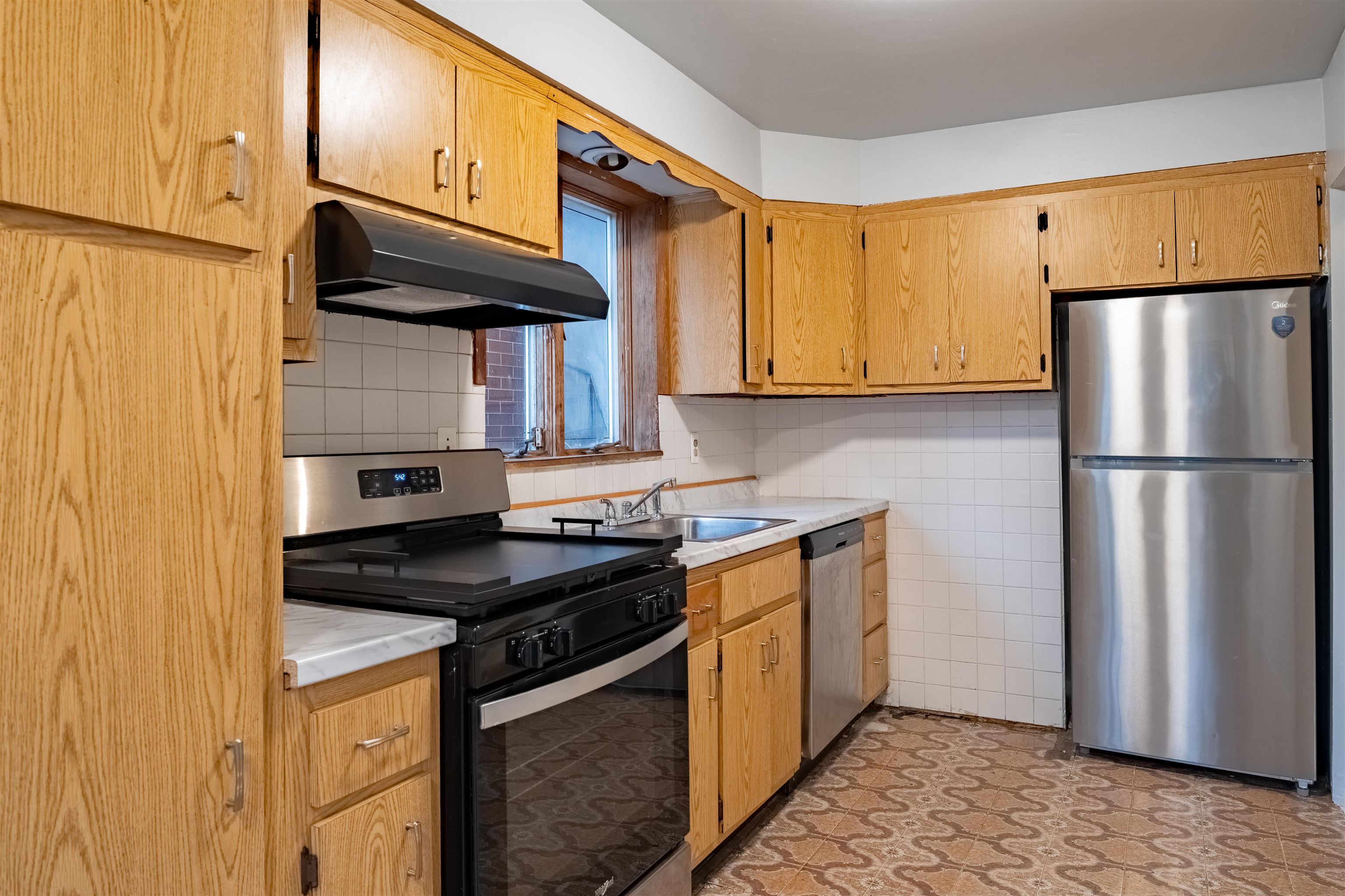 97 SANFORD PL Unit: 1