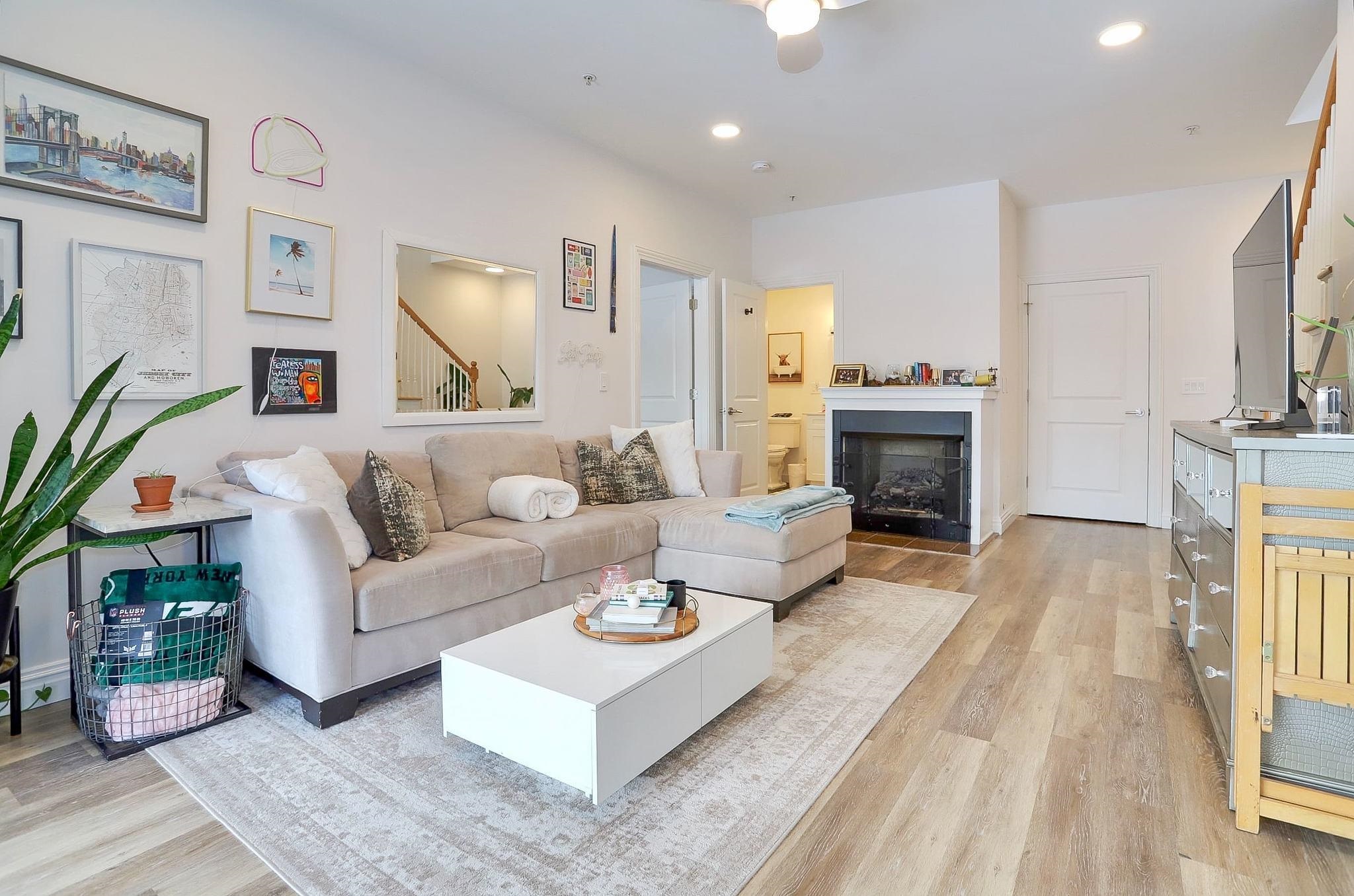 84 HACKENSACK PLANK RD Unit: 1