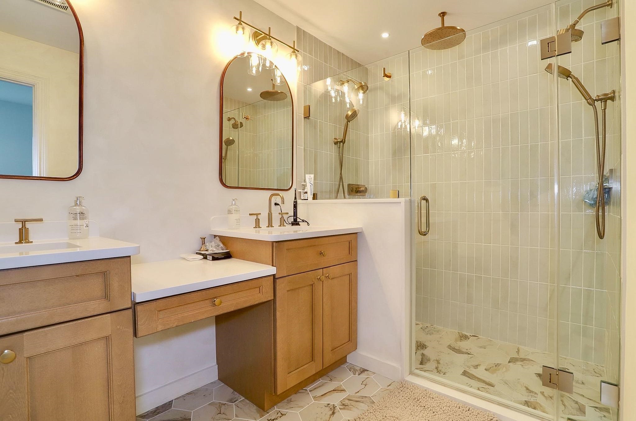 84 HACKENSACK PLANK RD Unit: 1