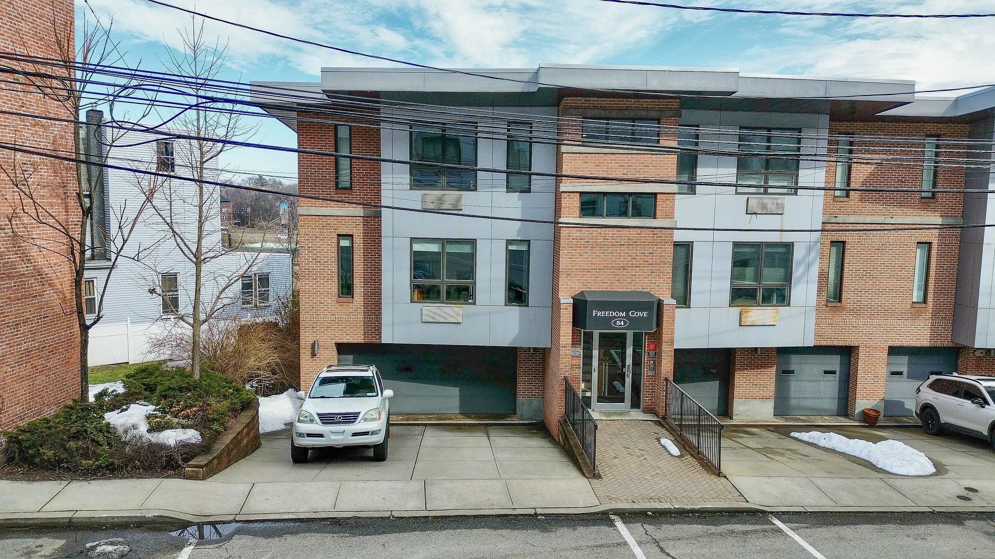 84 HACKENSACK PLANK RD Unit: 1