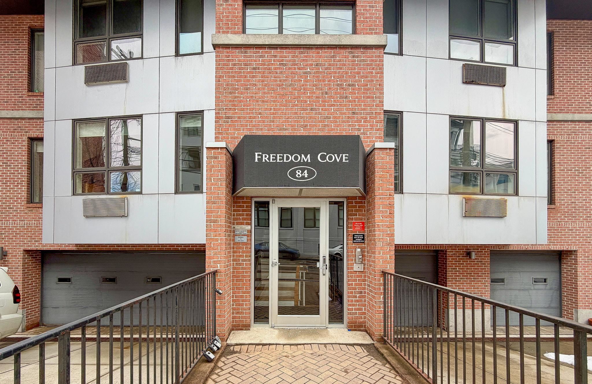 84 HACKENSACK PLANK RD Unit: 1