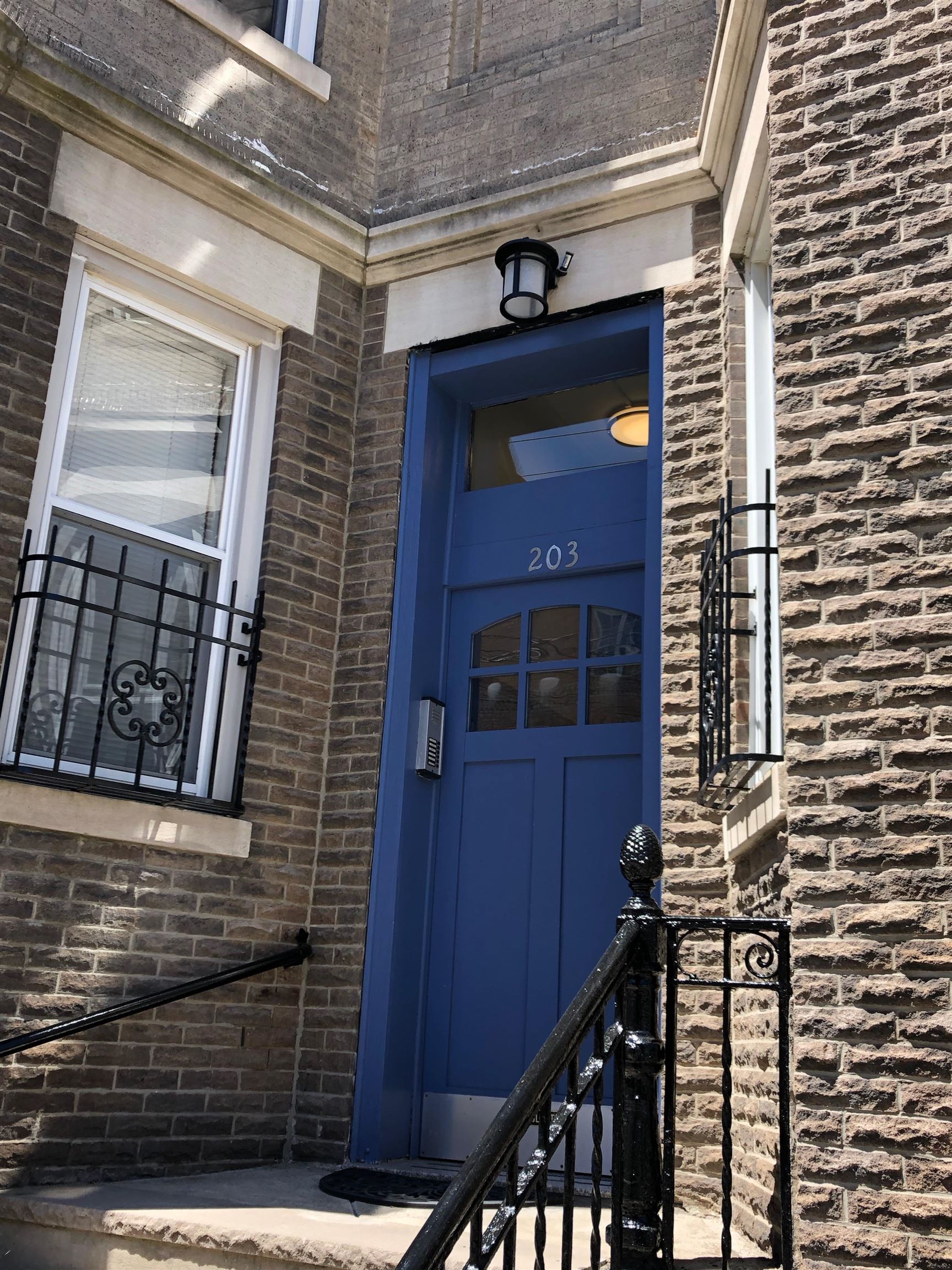 203 OGDEN AVE Unit: 6