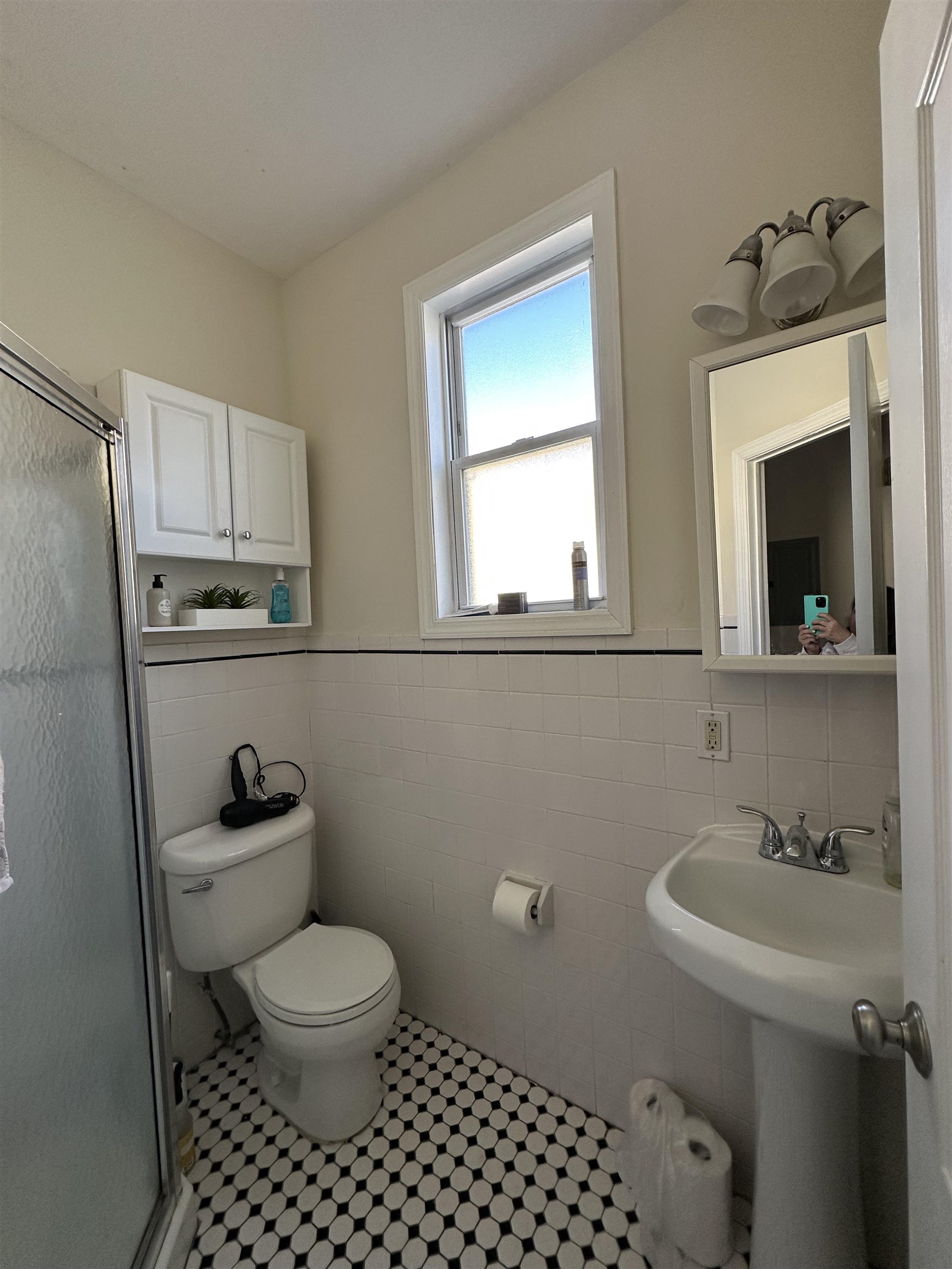 203 OGDEN AVE Unit: 6